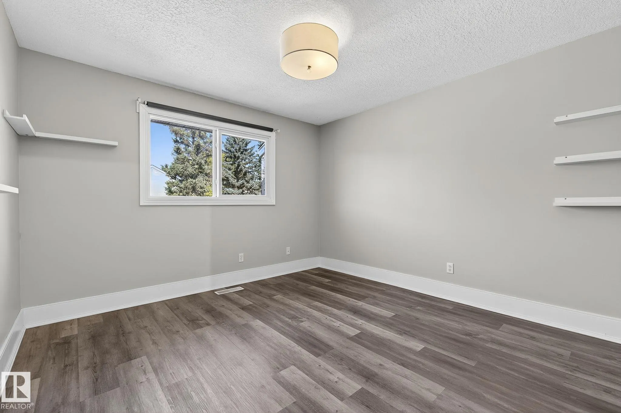 146 CALLINGWOOD Place
