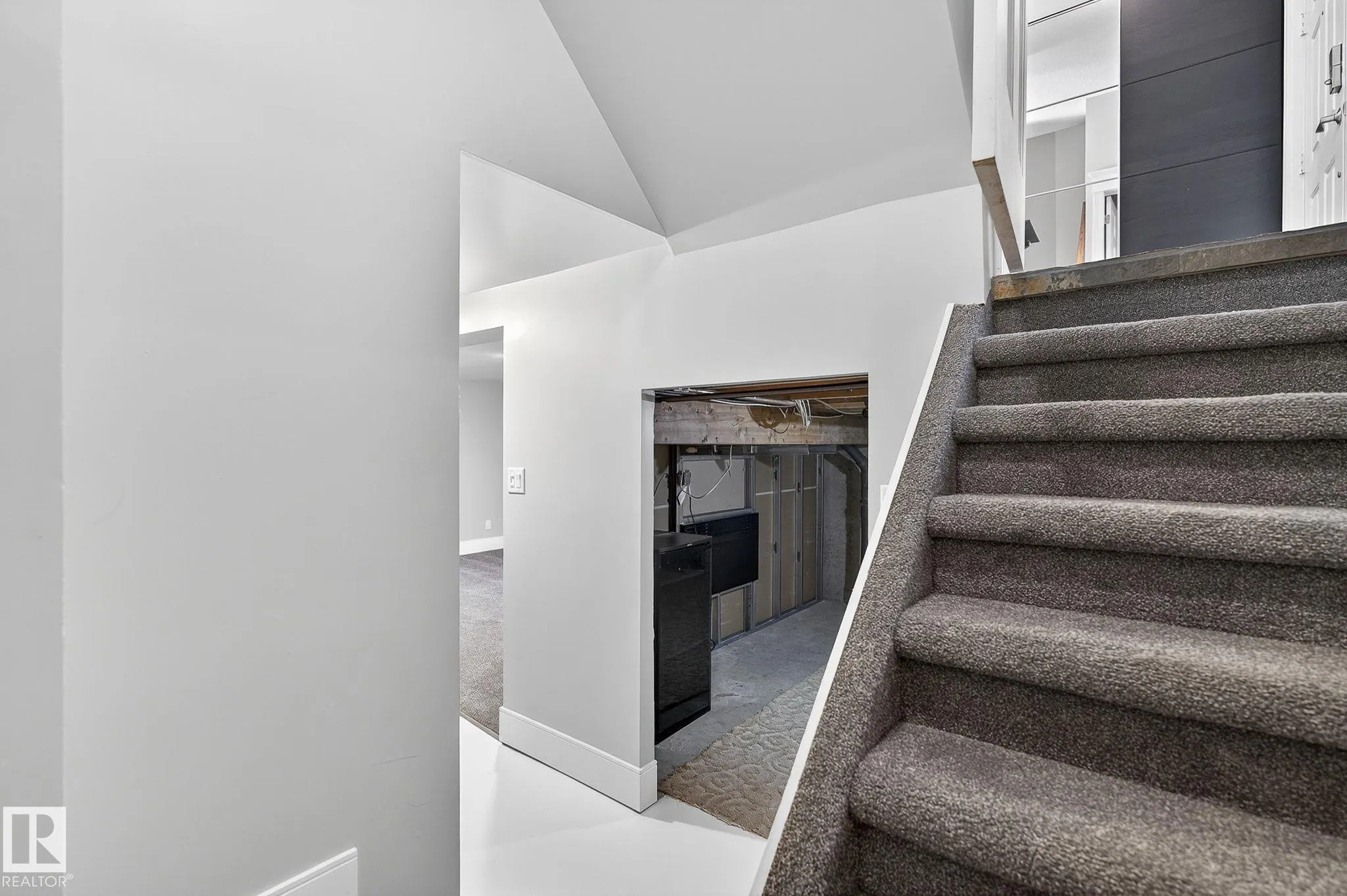 146 CALLINGWOOD Place