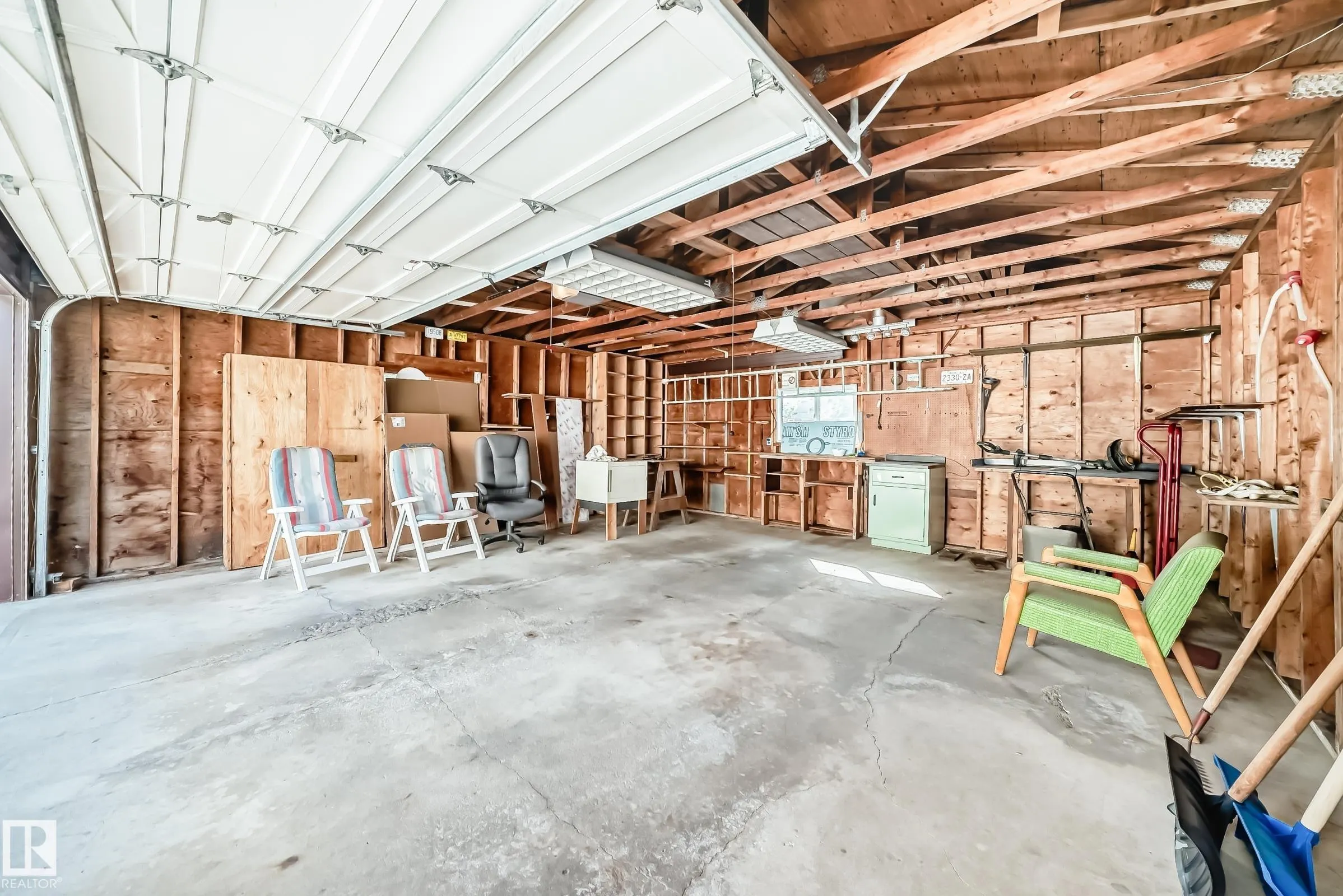 70 FLEETWOOD Crescent