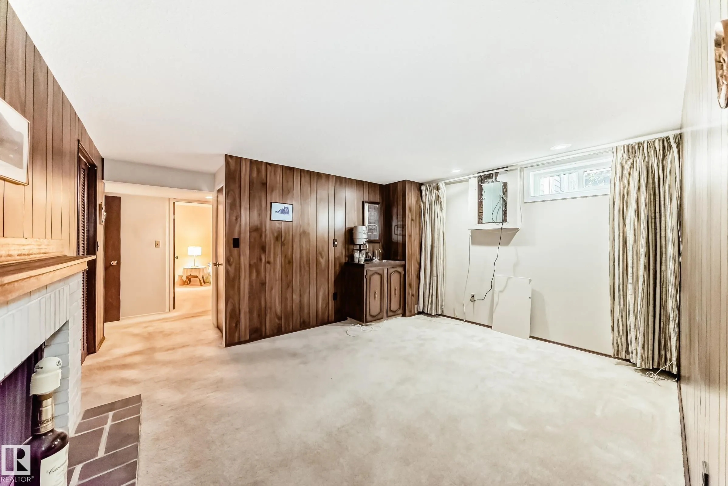 70 FLEETWOOD Crescent