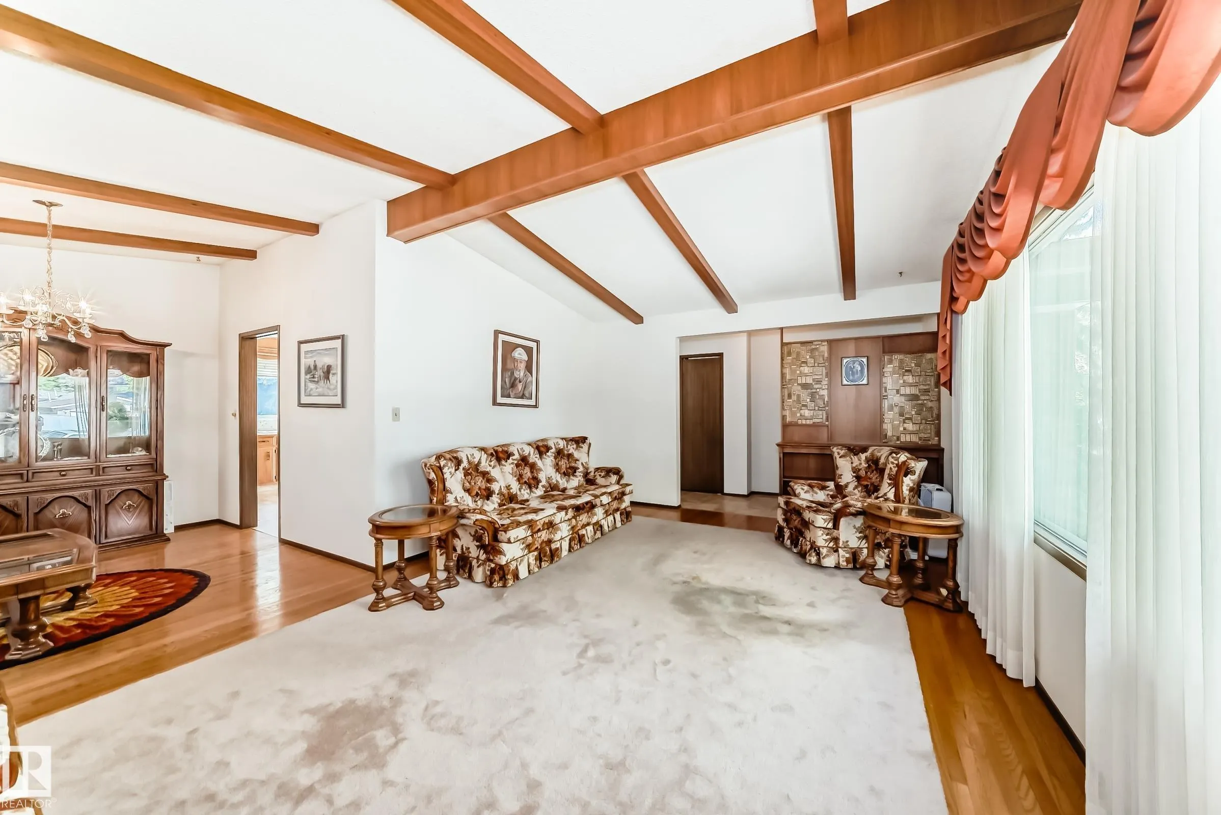 70 FLEETWOOD Crescent