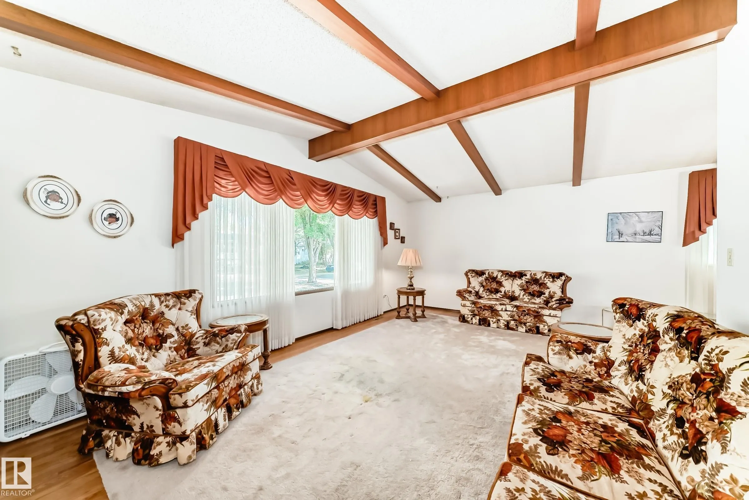 70 FLEETWOOD Crescent