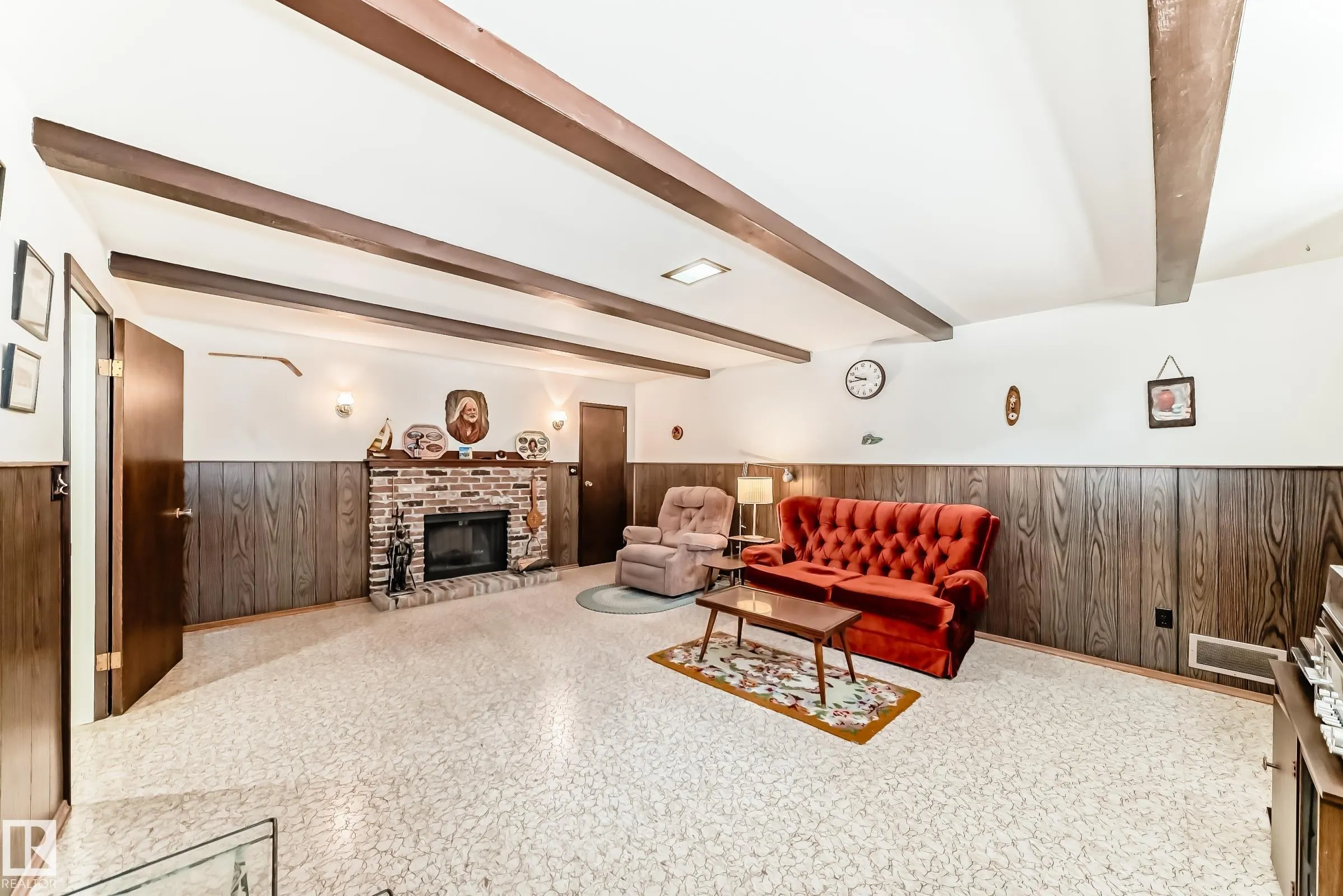 70 FLEETWOOD Crescent