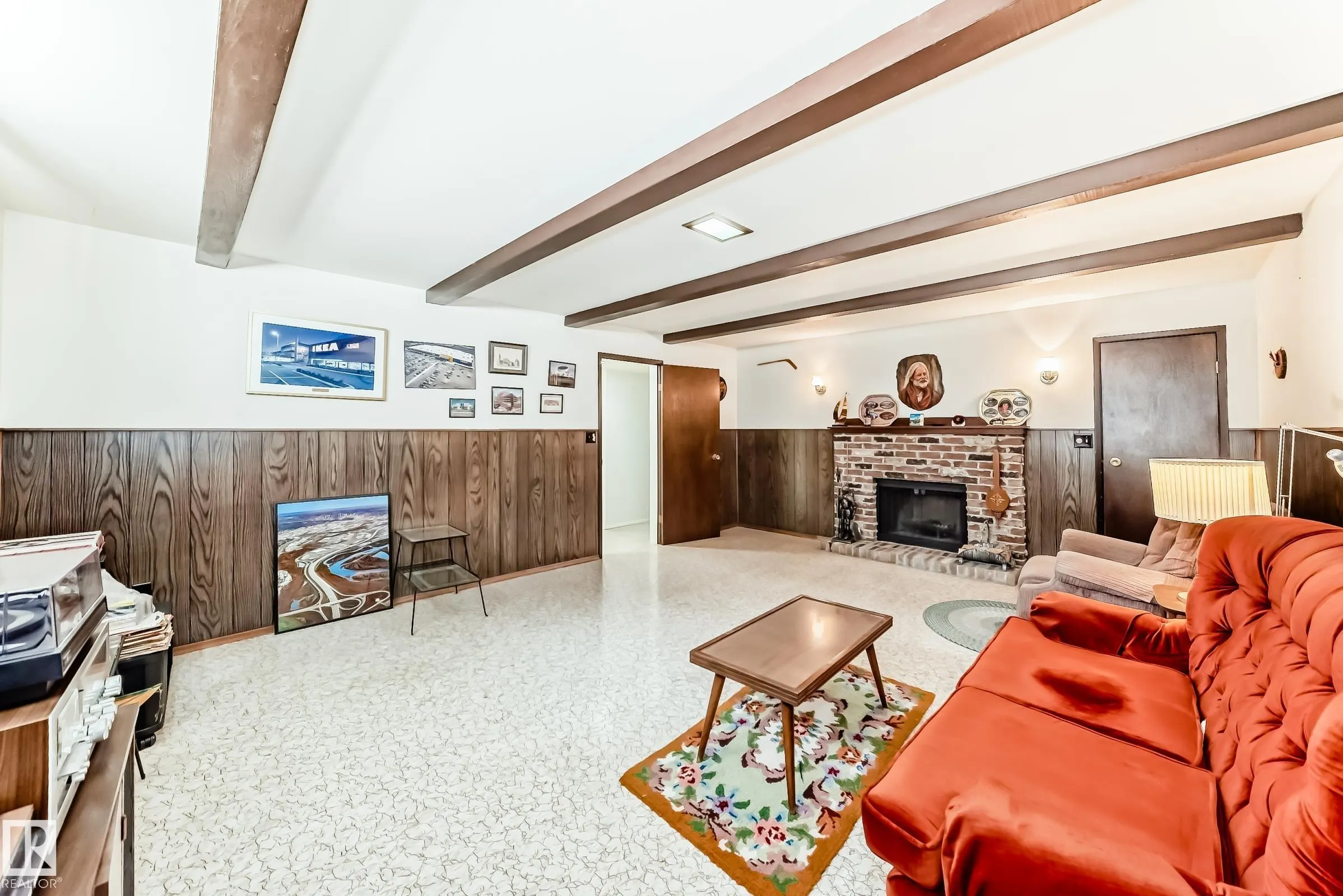 70 FLEETWOOD Crescent