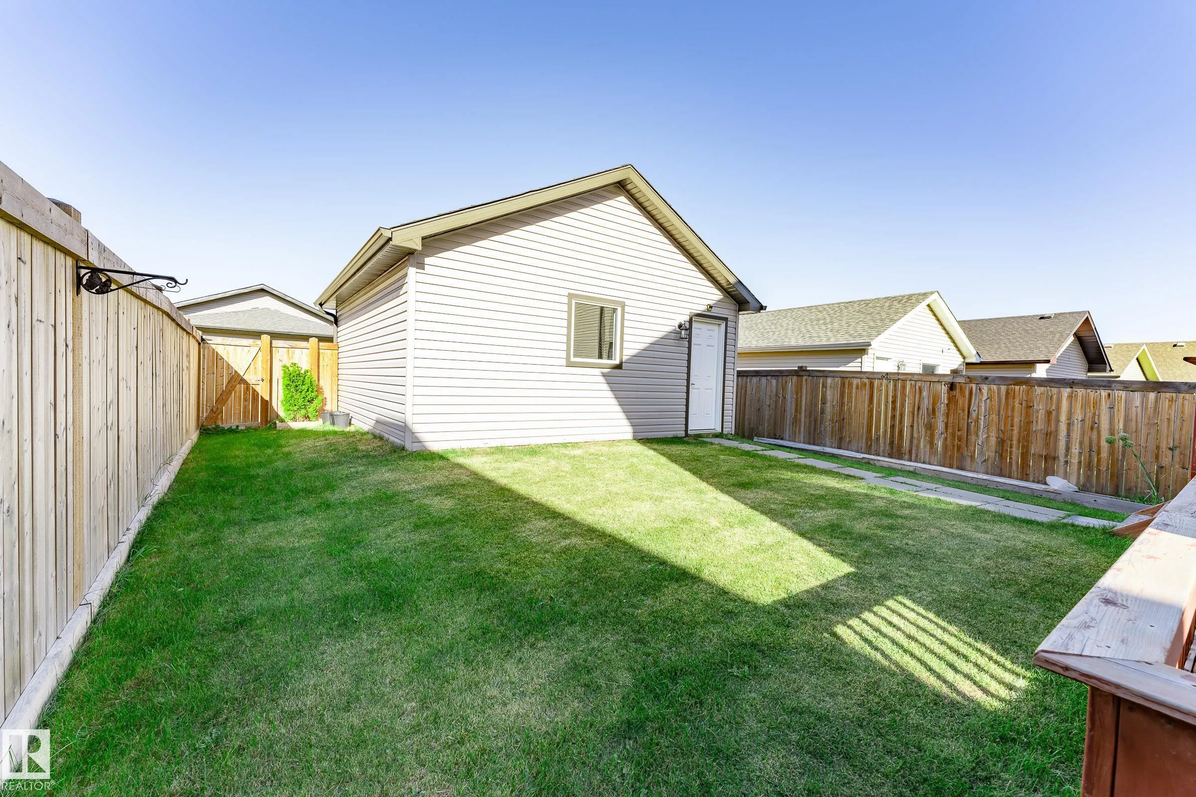 2120 Glenridding Way