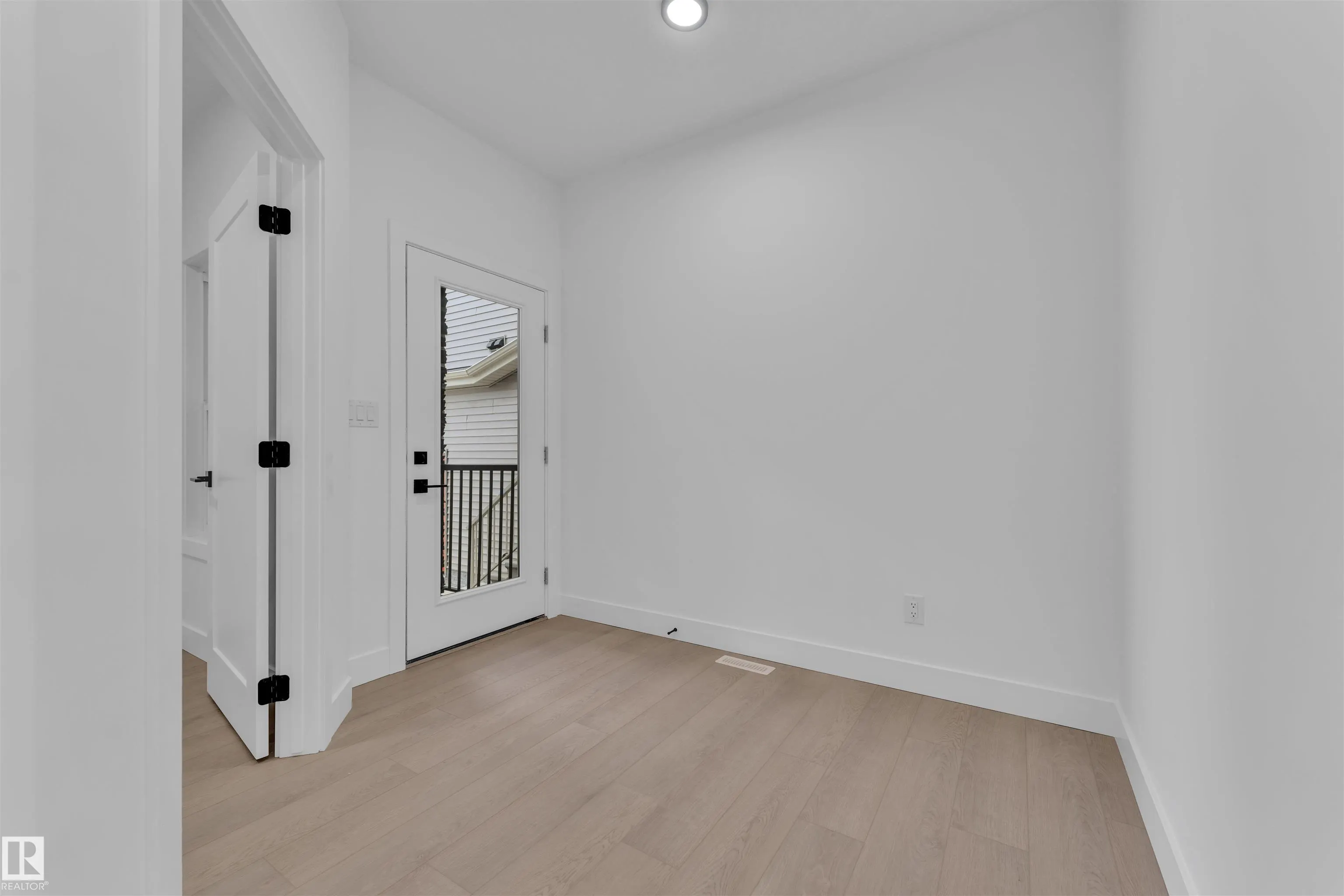 188 Munn Way