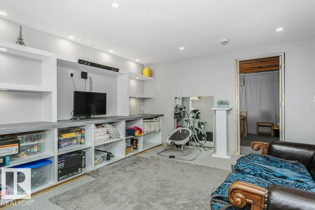 27 MILLGROVE Drive