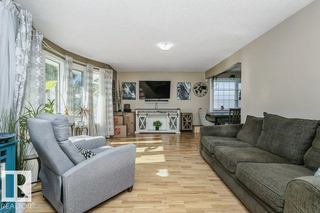 27 MILLGROVE Drive
