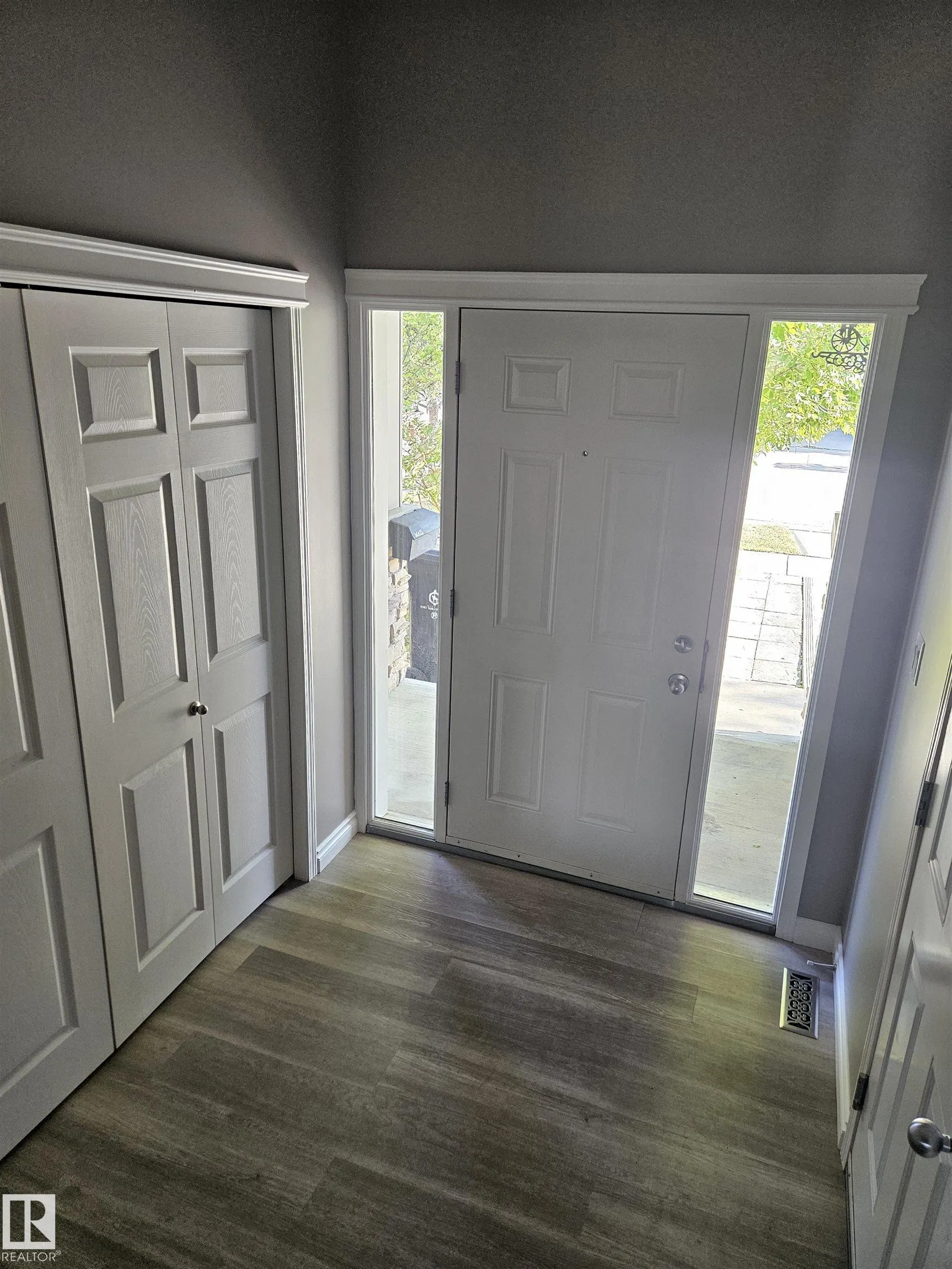 34 CALVERT Wynd