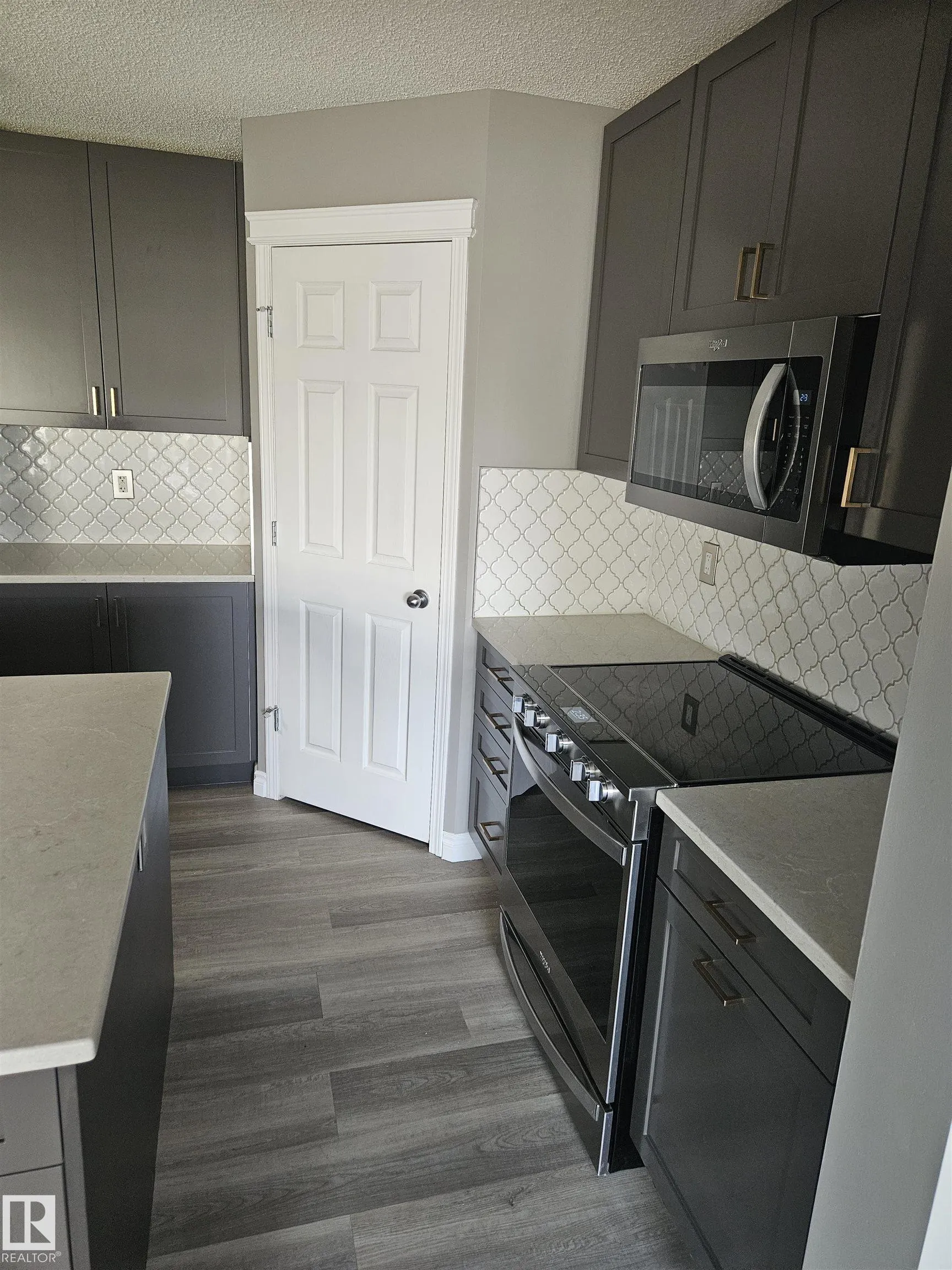 34 CALVERT Wynd