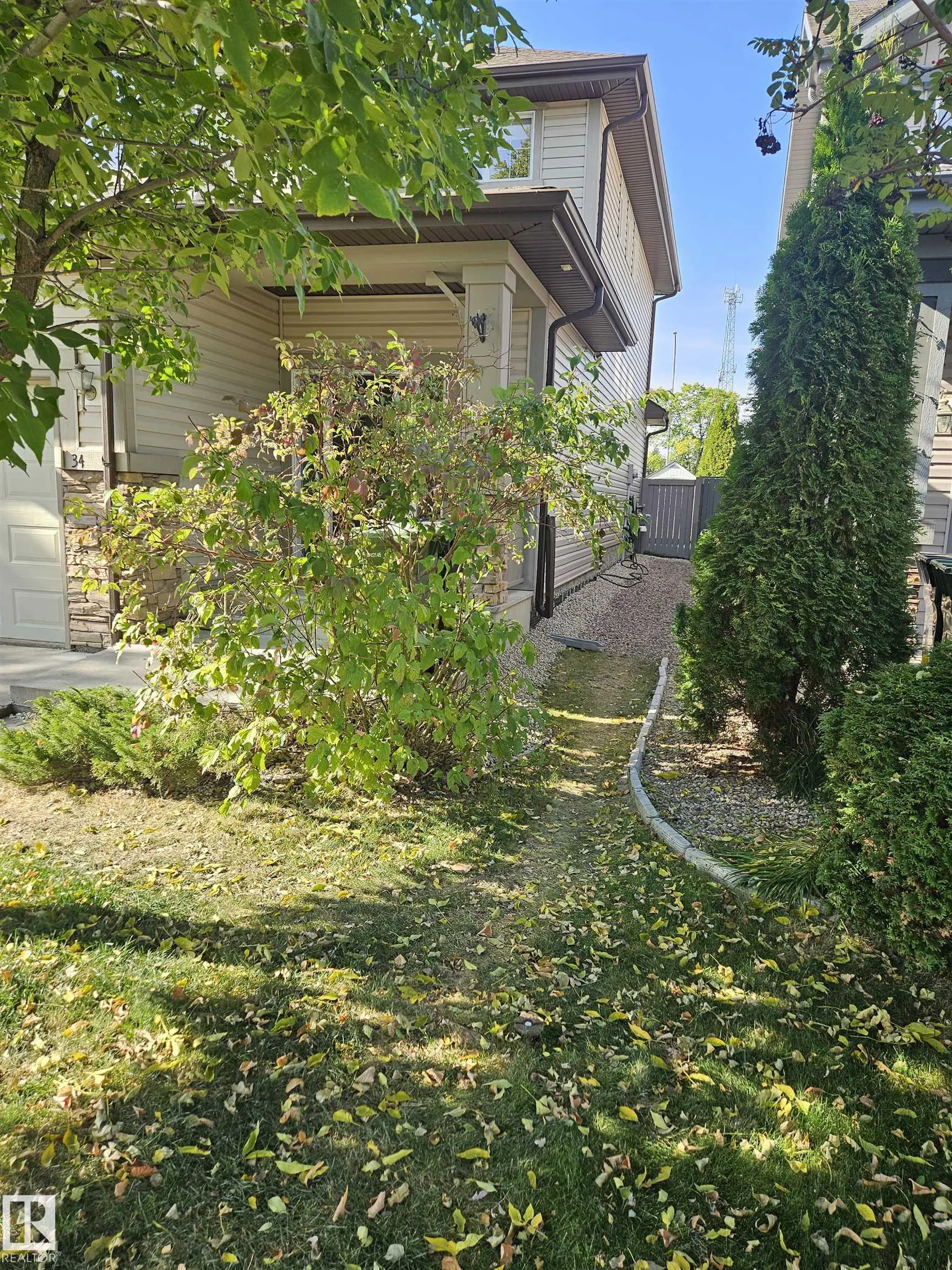 34 CALVERT Wynd