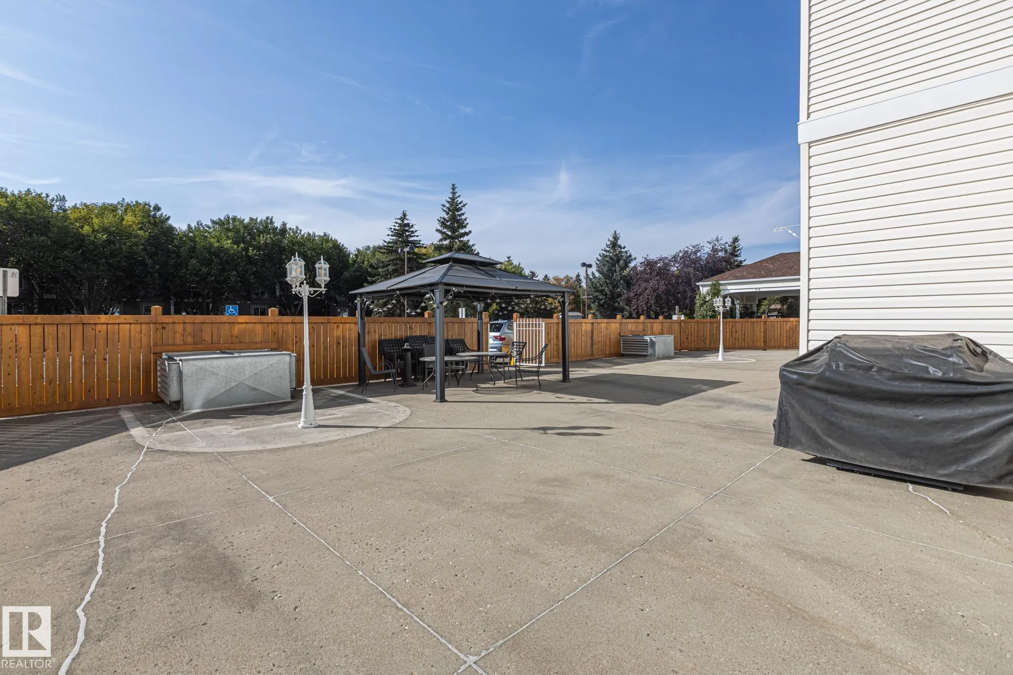 78 MCKENNEY Avenue