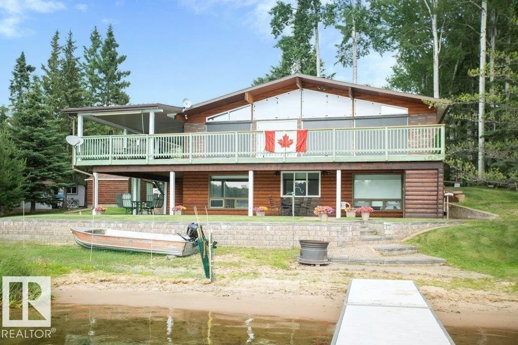 16 Maple Cresent