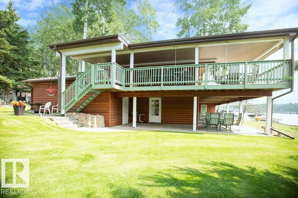 16 Maple Cresent
