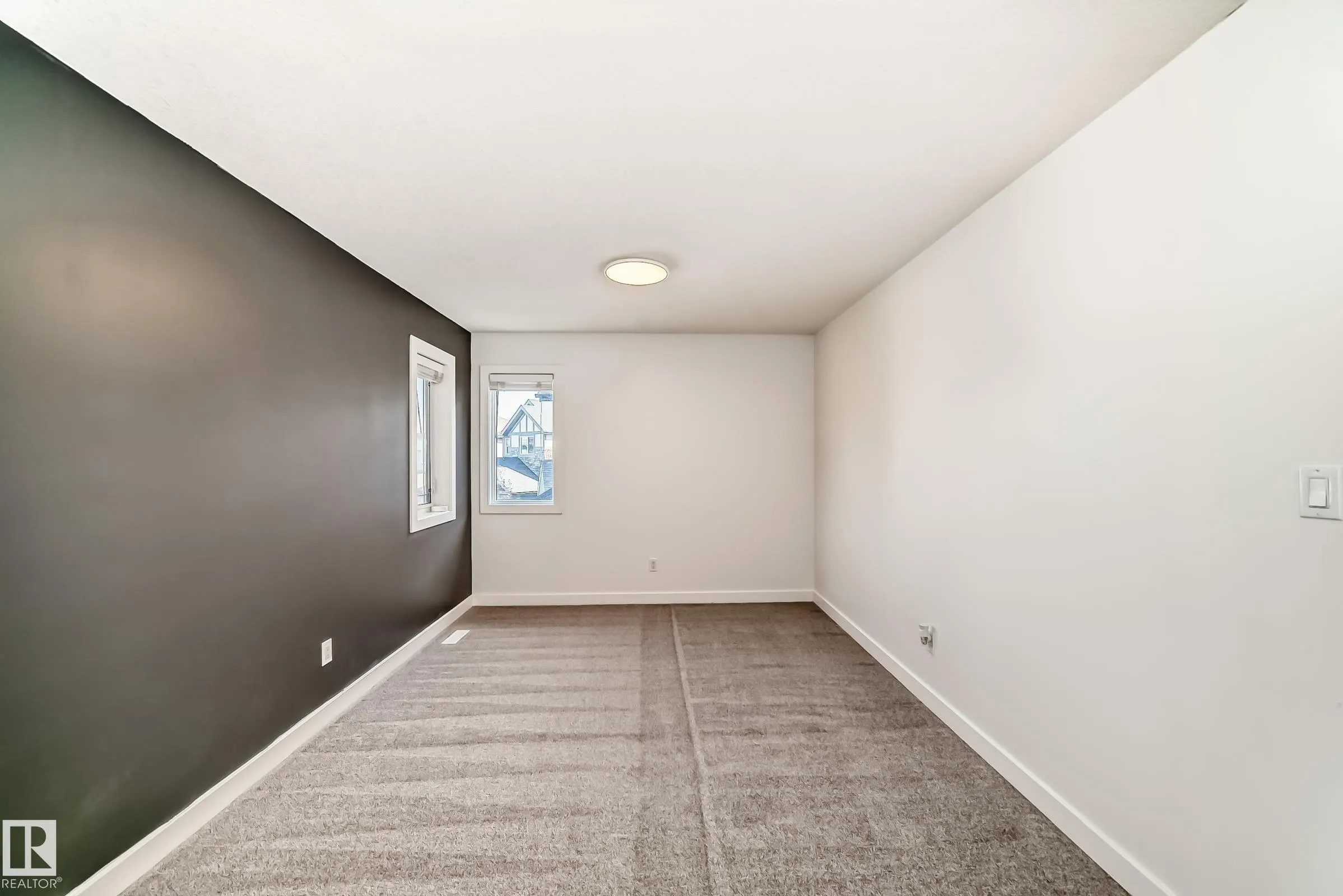 3313 KIDD Close