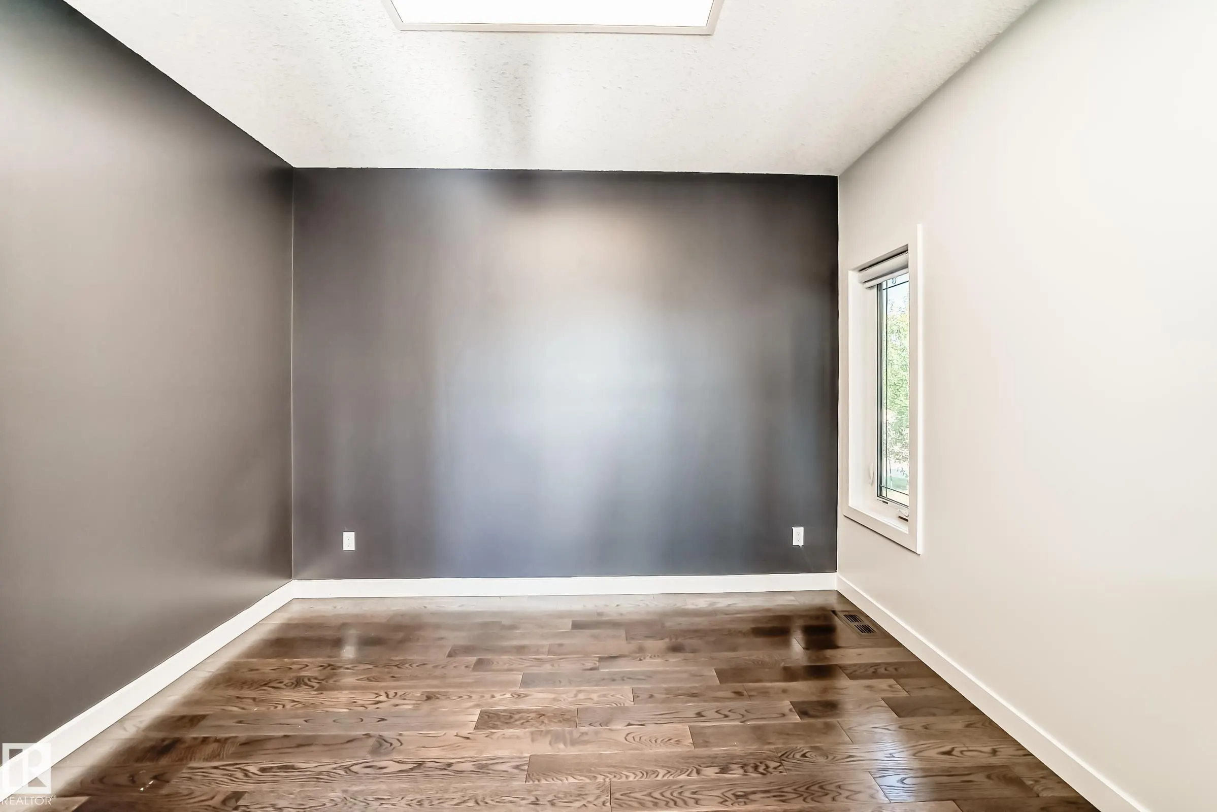 3313 KIDD Close