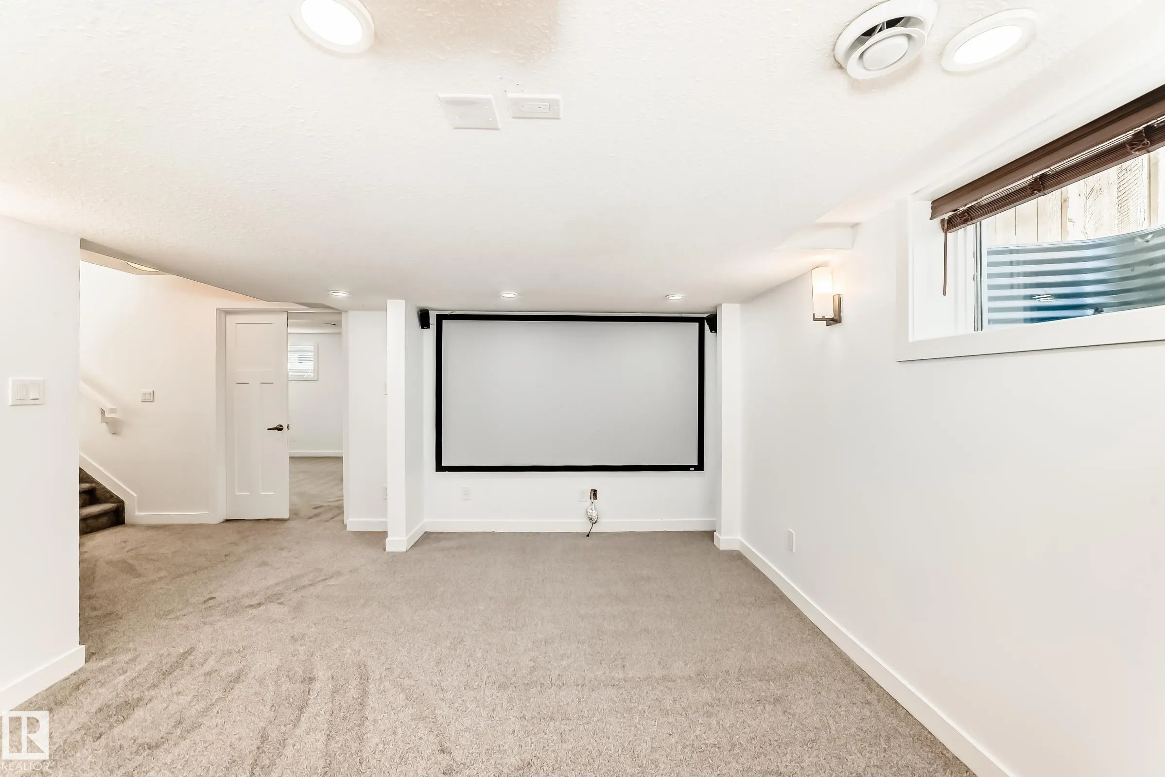 3313 KIDD Close