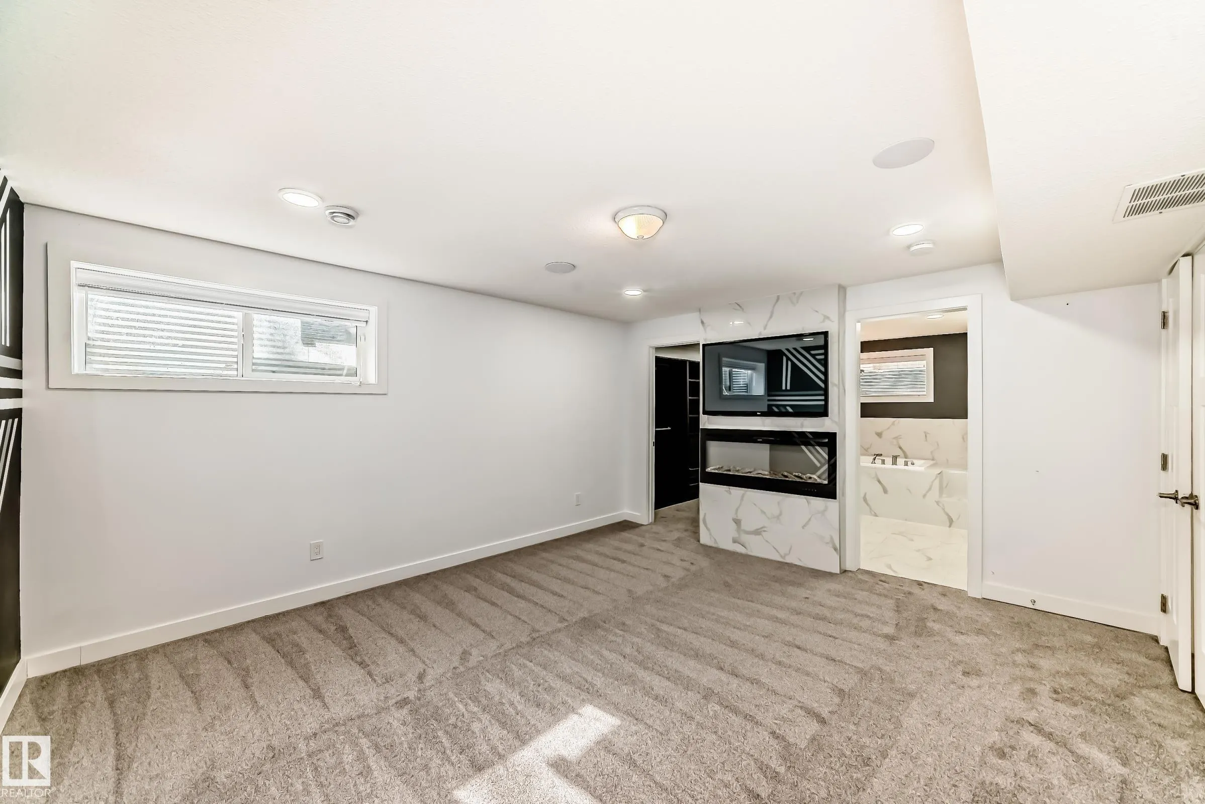 3313 KIDD Close