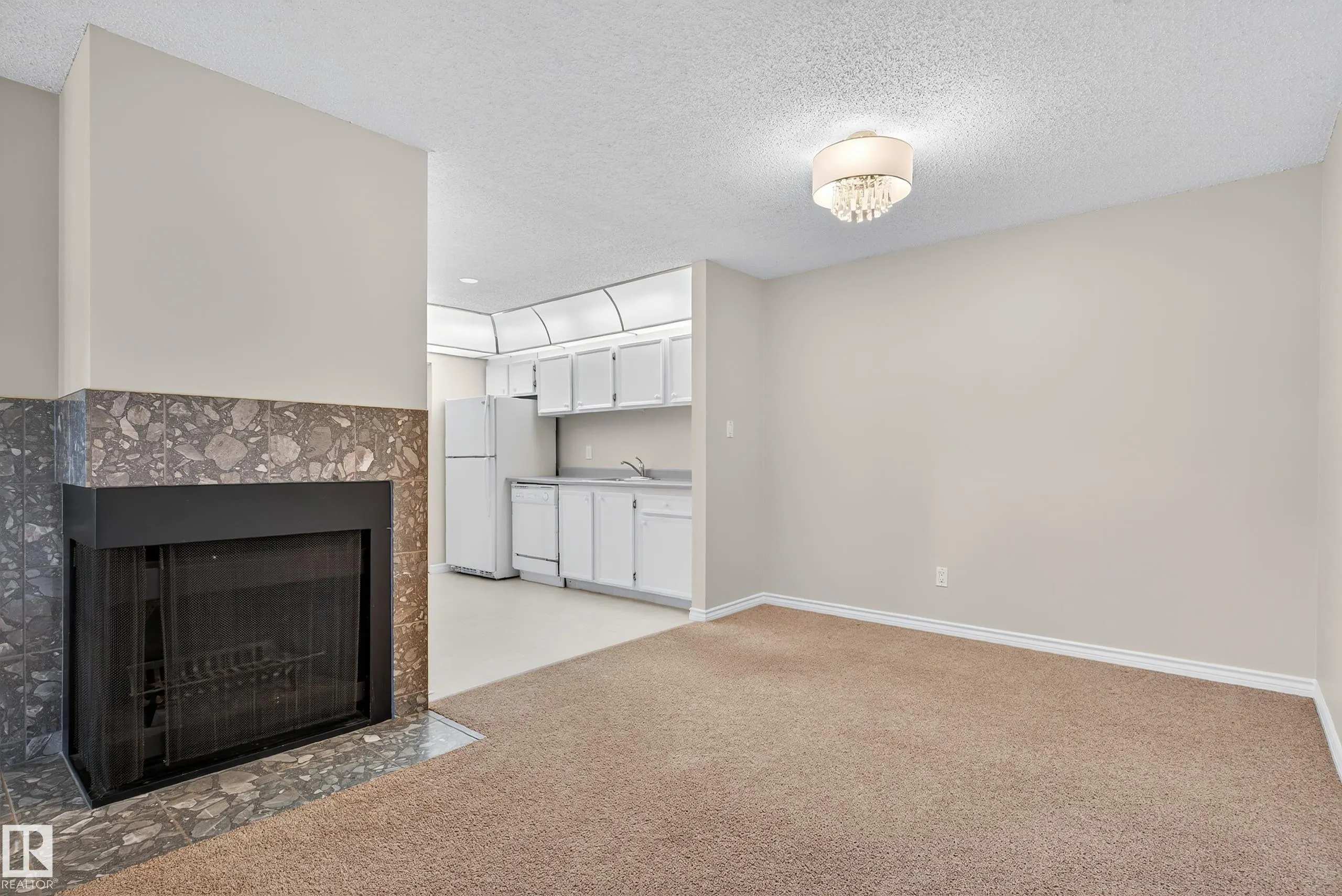 1174 SADDLEBACK Road