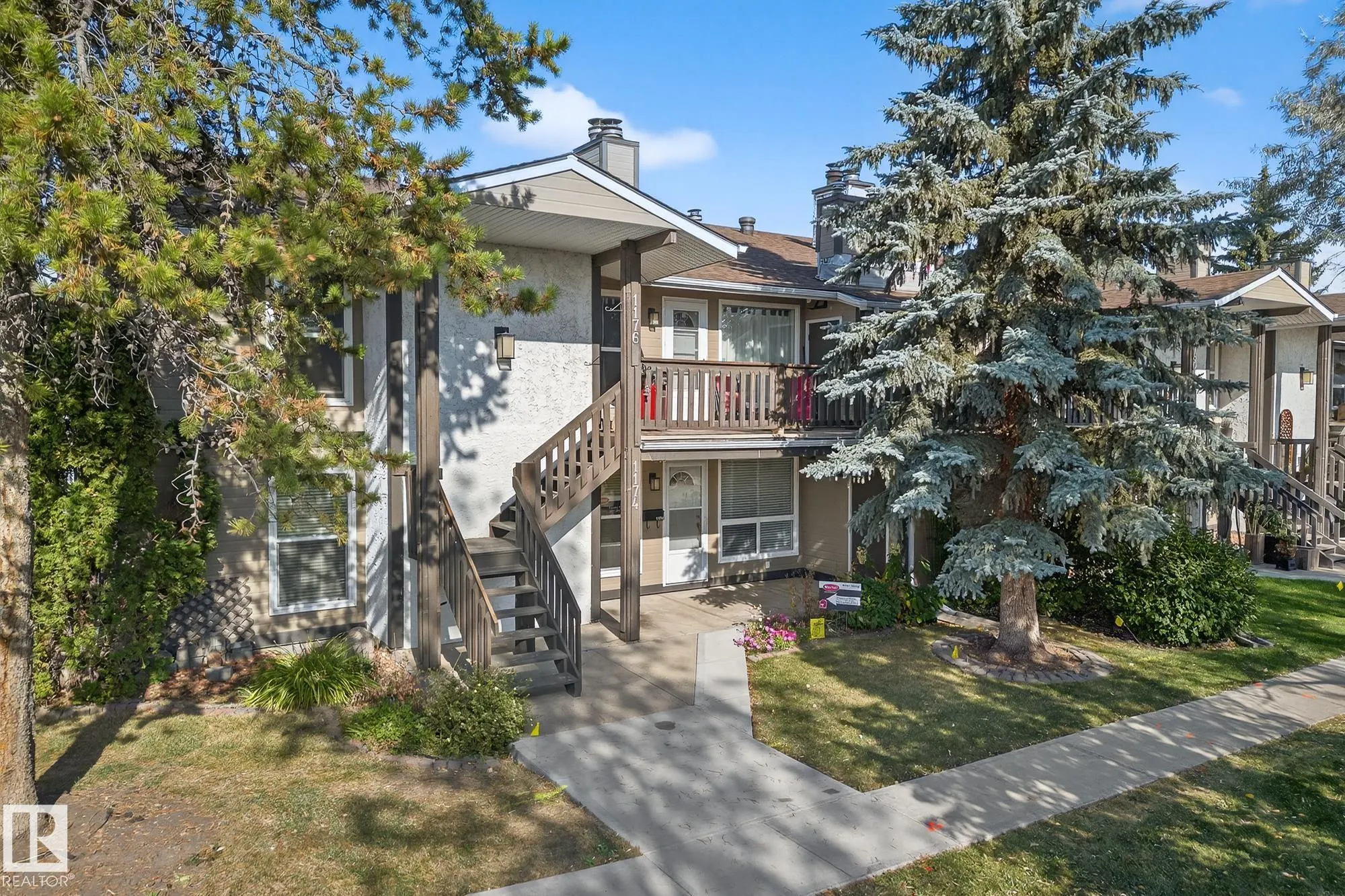 1174 SADDLEBACK Road