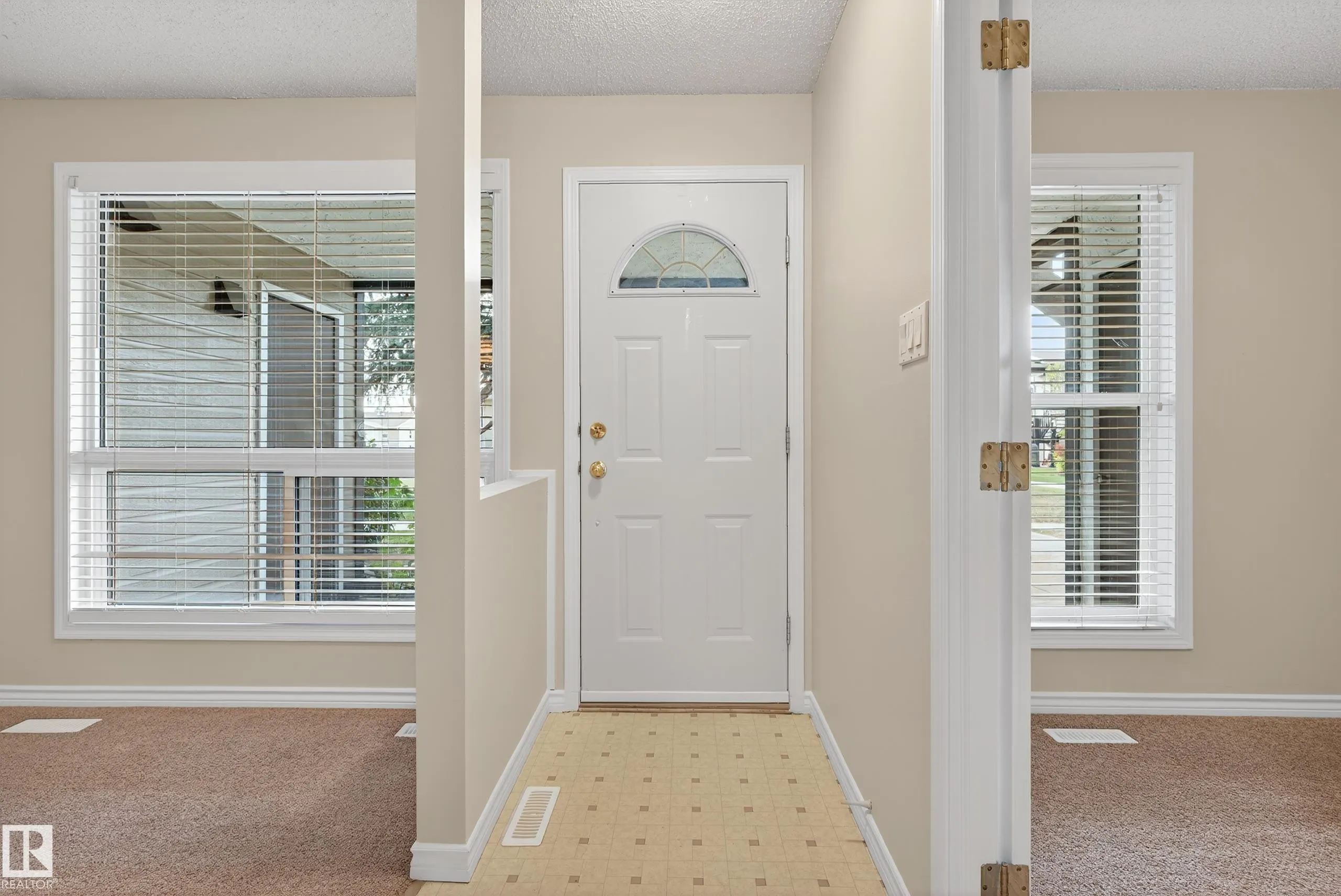 1174 SADDLEBACK Road