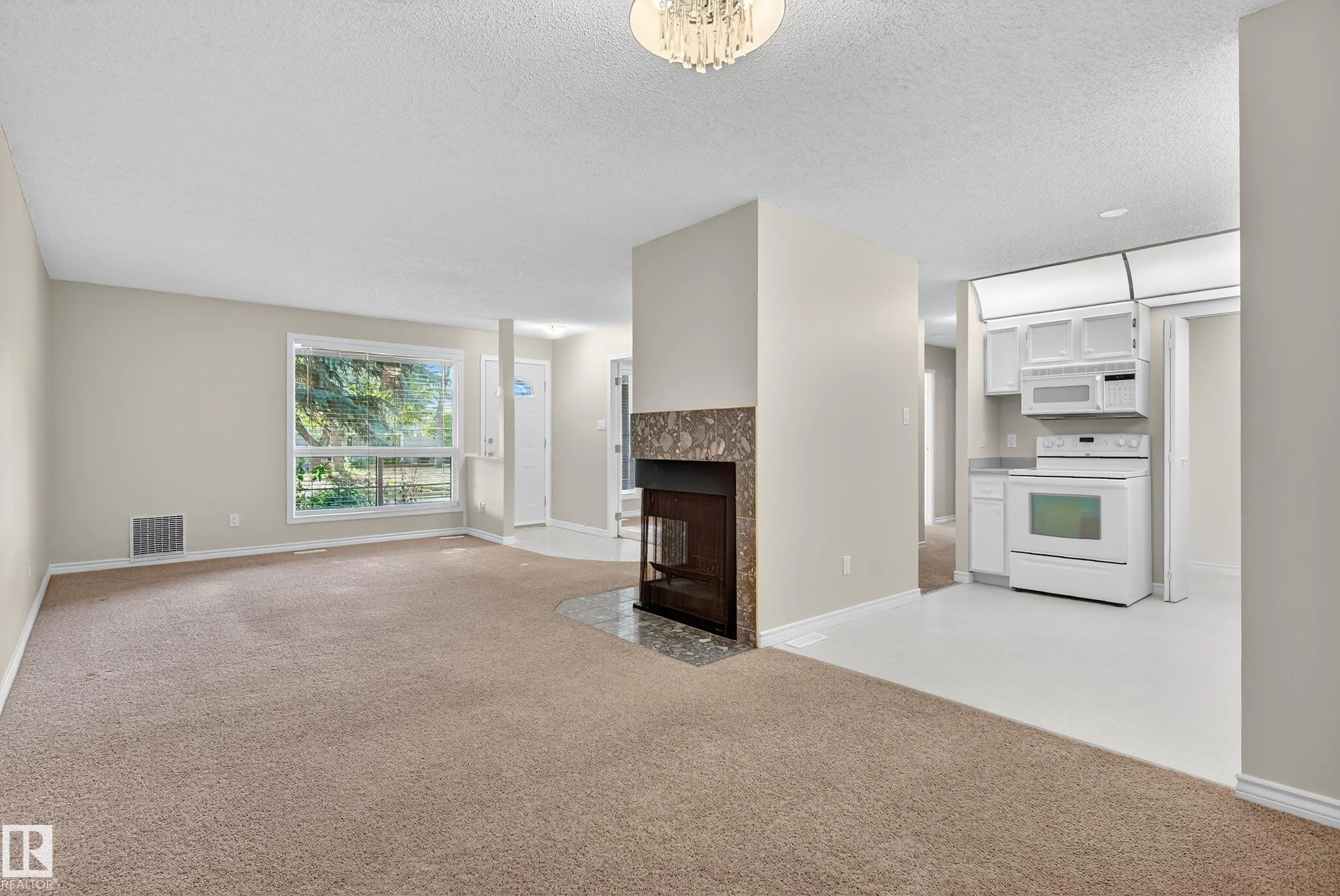1174 SADDLEBACK Road