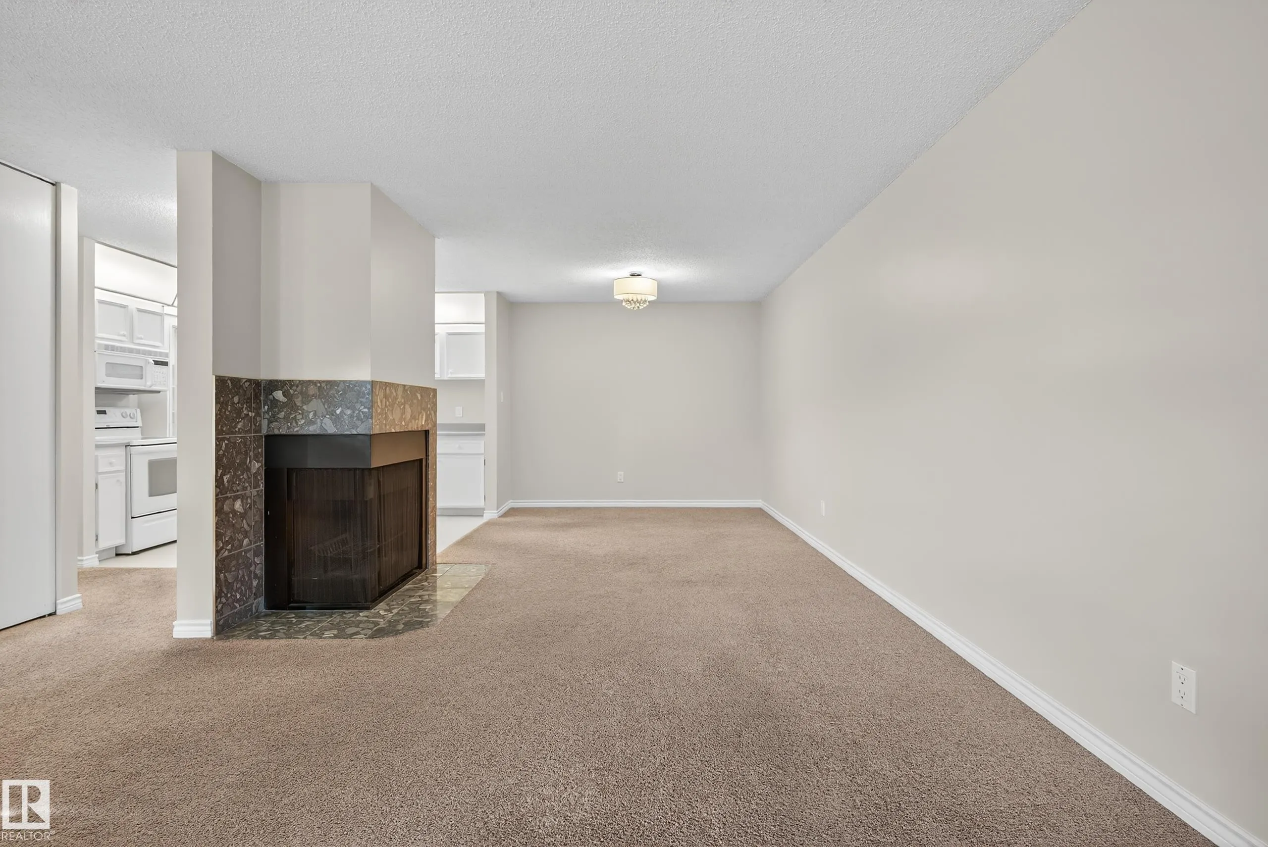 1174 SADDLEBACK Road
