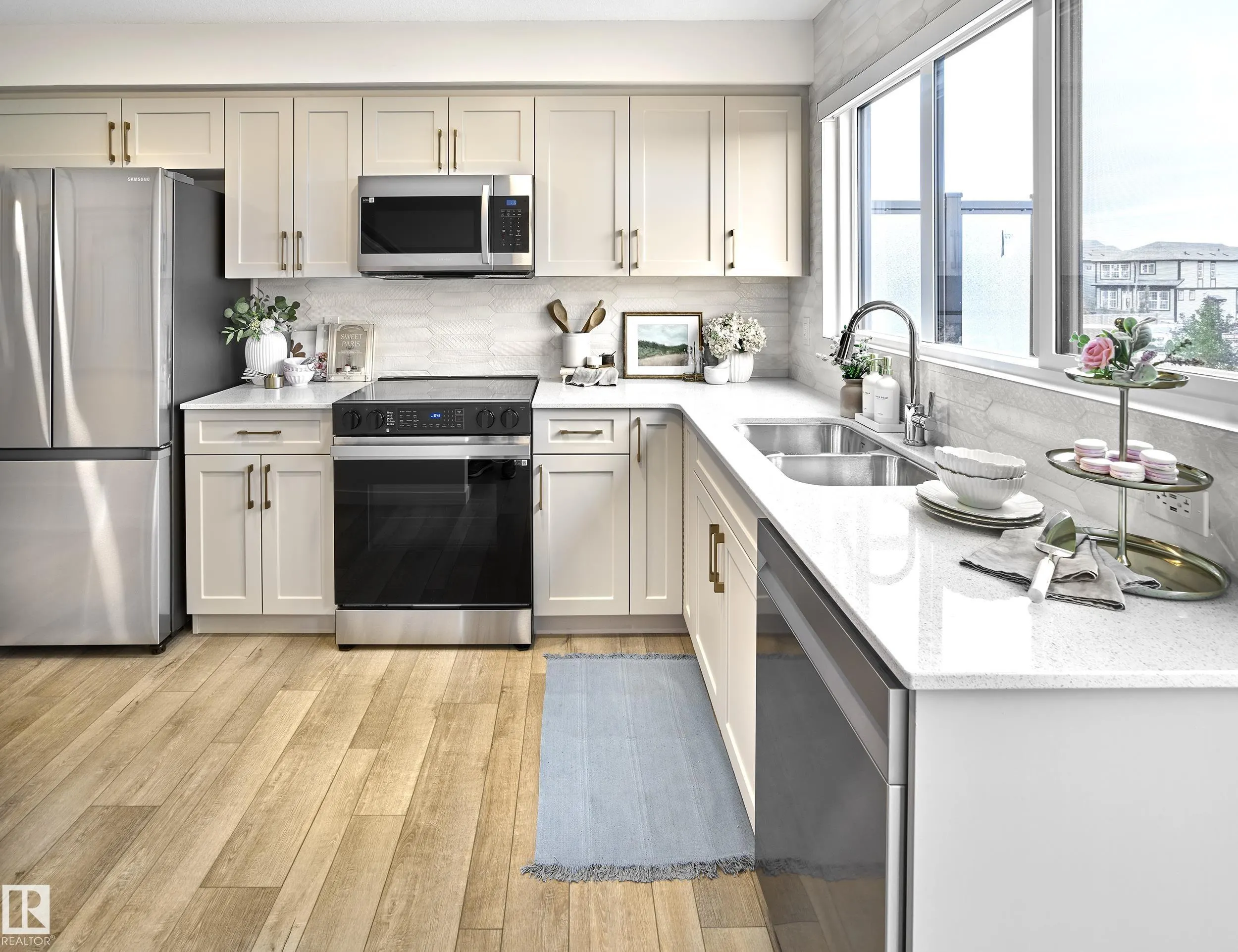 1025 SECORD Promenade