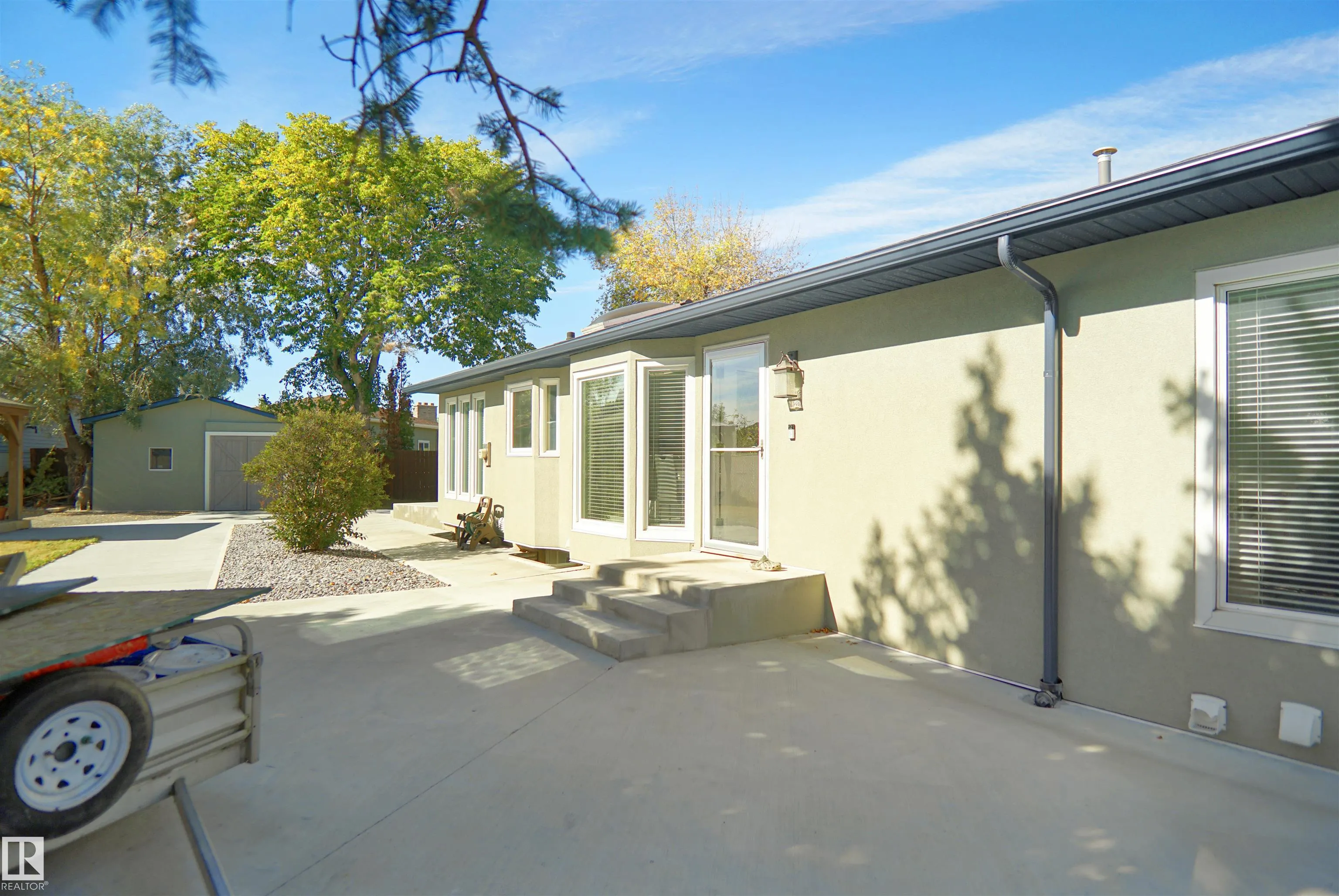 16008 101 Street