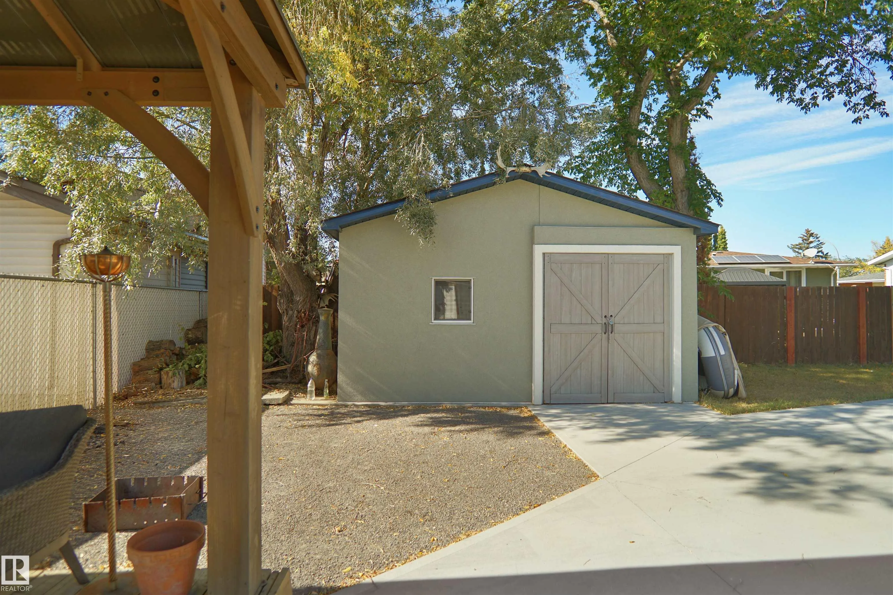 16008 101 Street