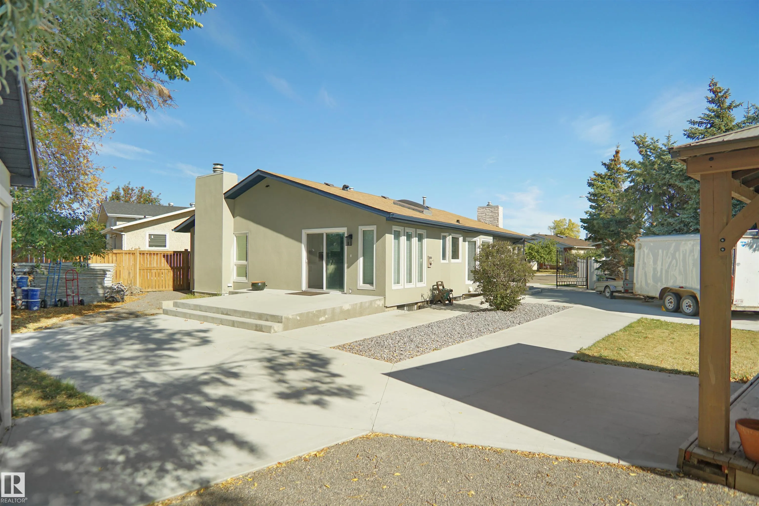 16008 101 Street