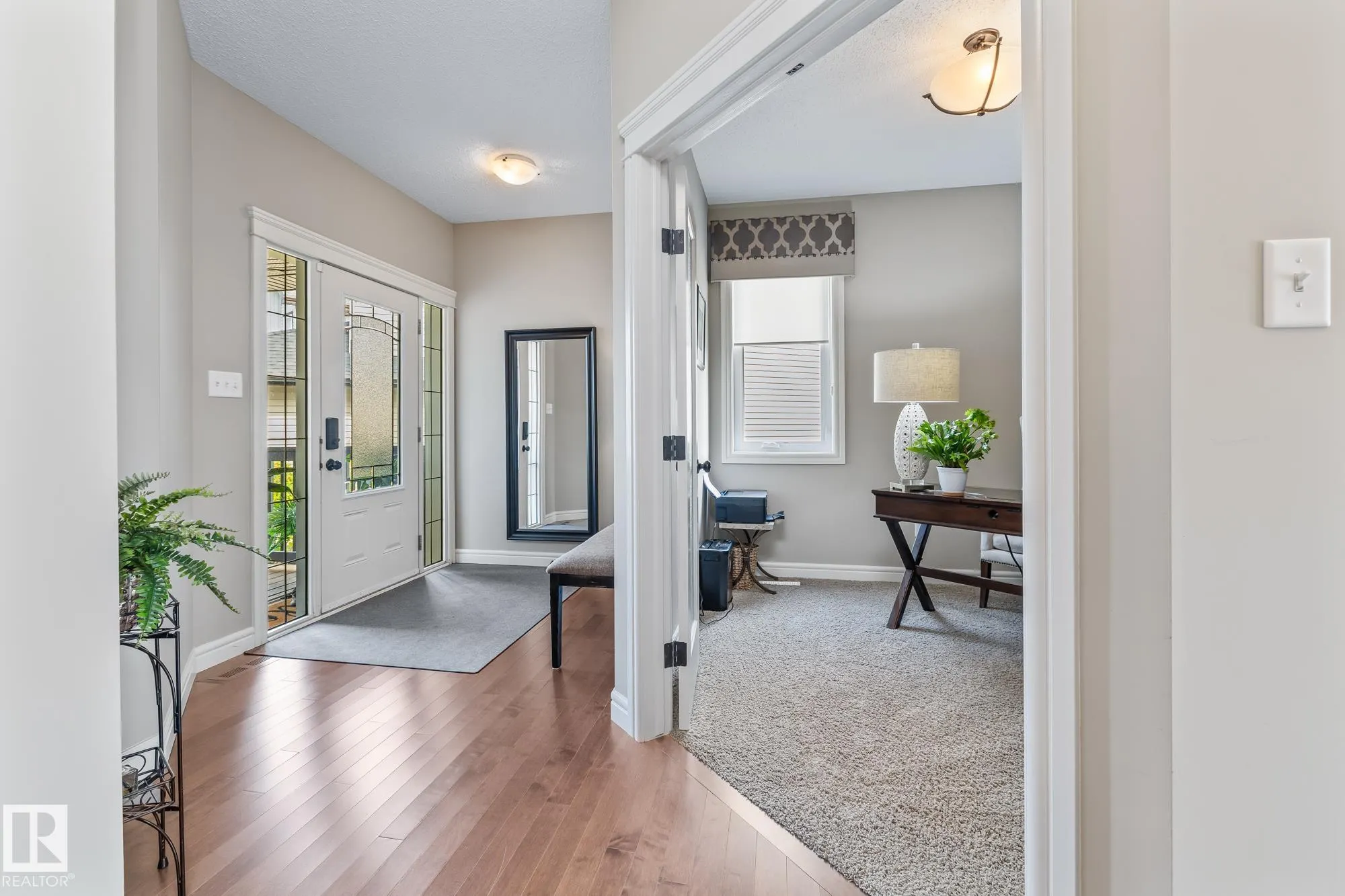 10 MEADOWLAND Gardens