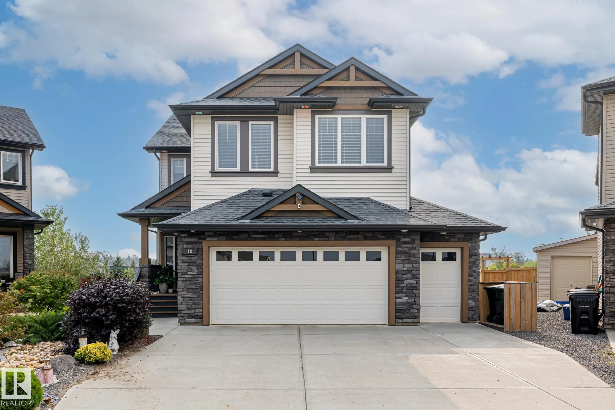 10 MEADOWLAND Gardens