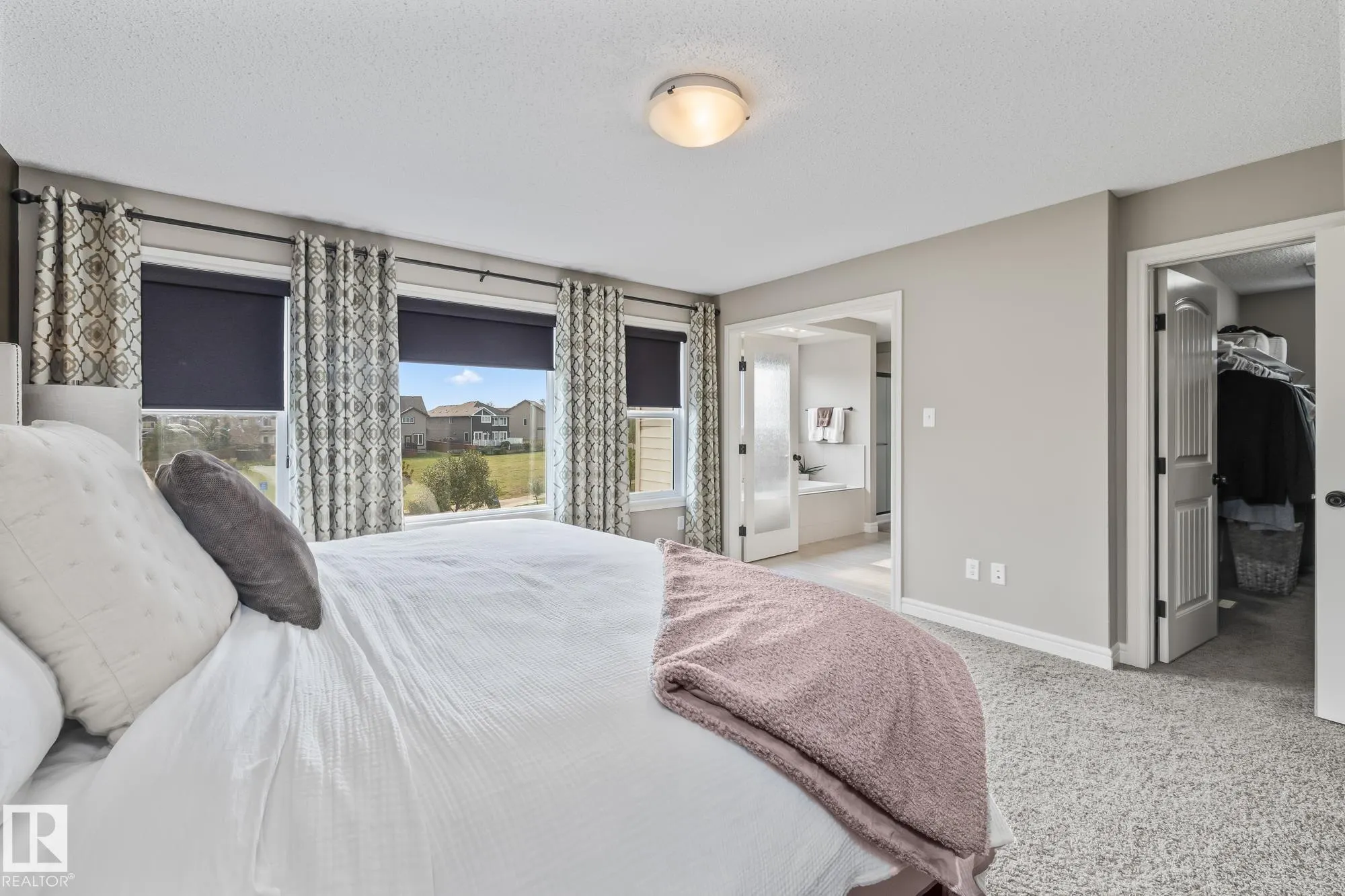 10 MEADOWLAND Gardens
