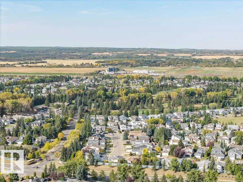 44 WELLINGTON Crescent