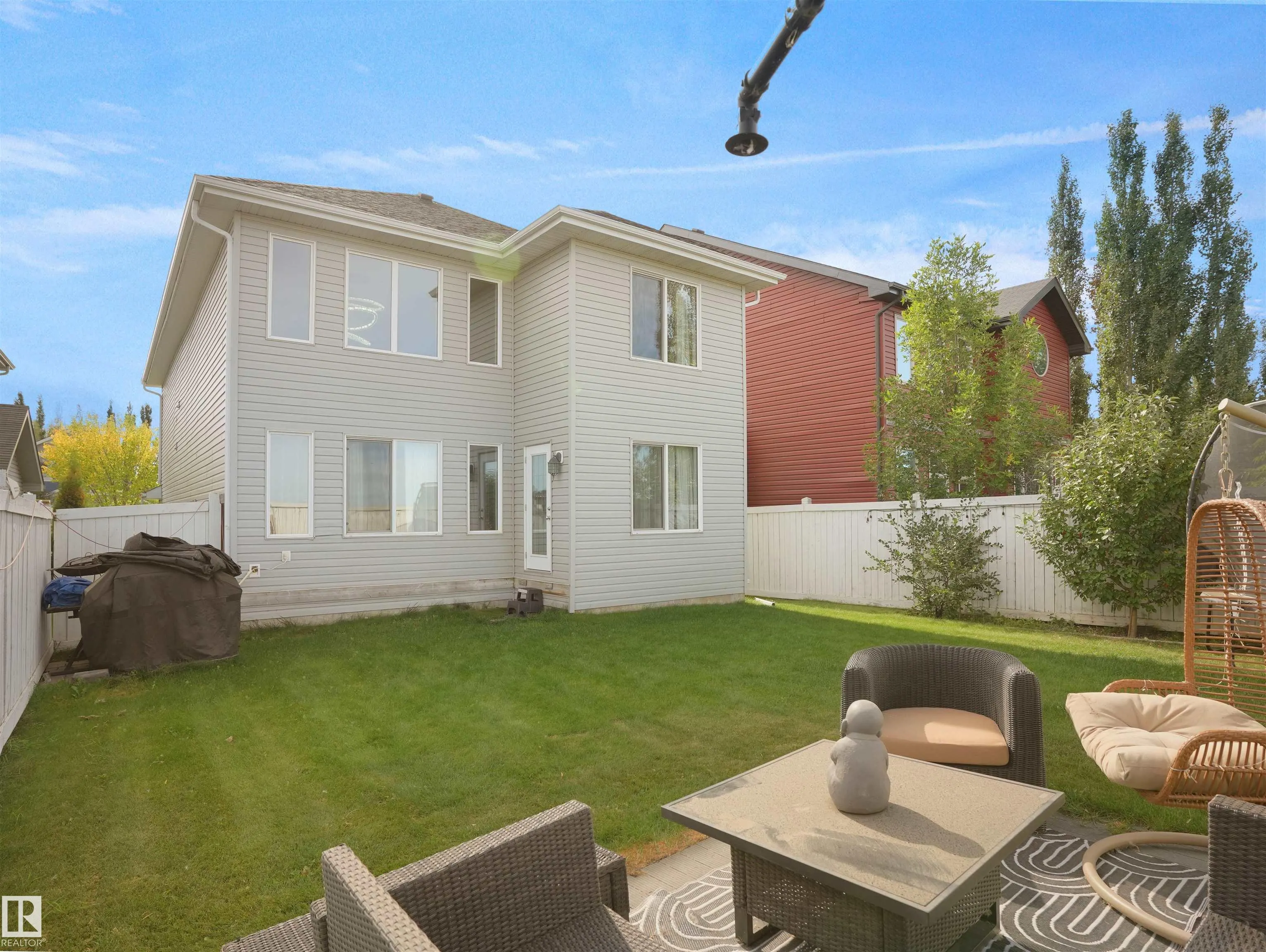 110 RUE MONTALET