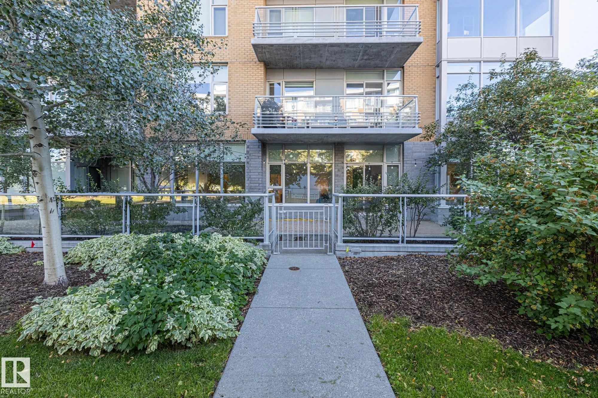 2504 109 Street