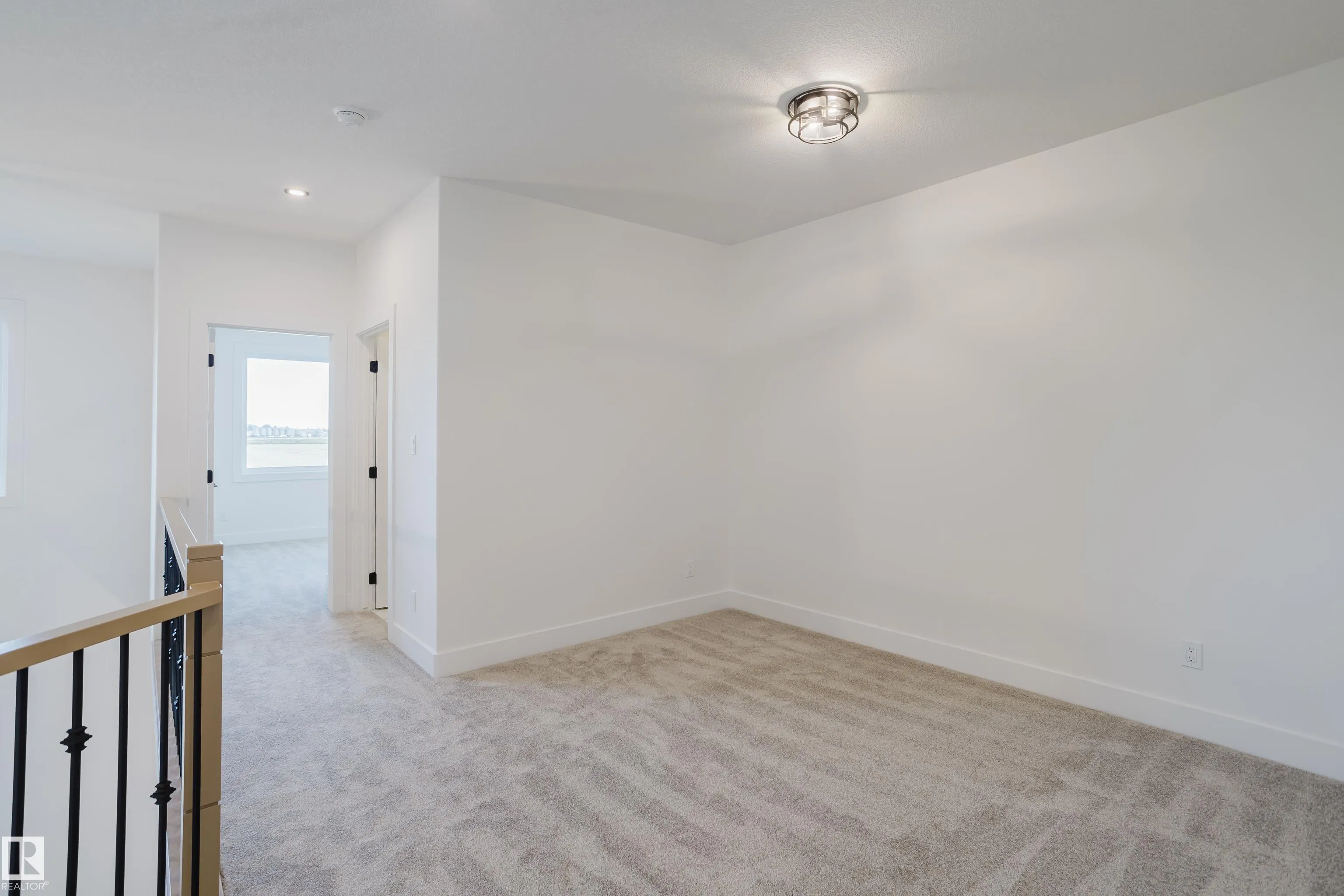 325 Bluff Cove