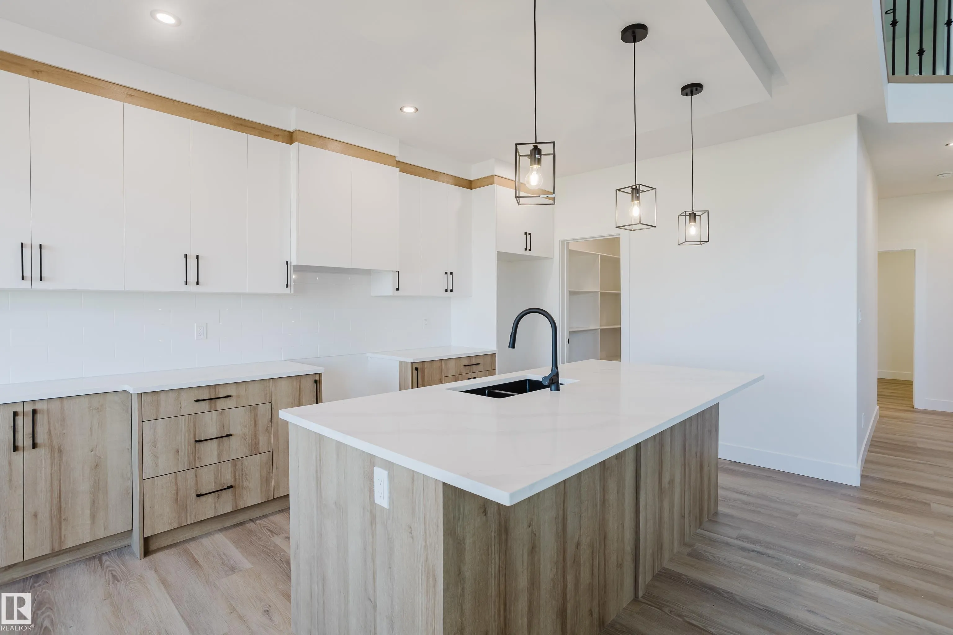 325 Bluff Cove