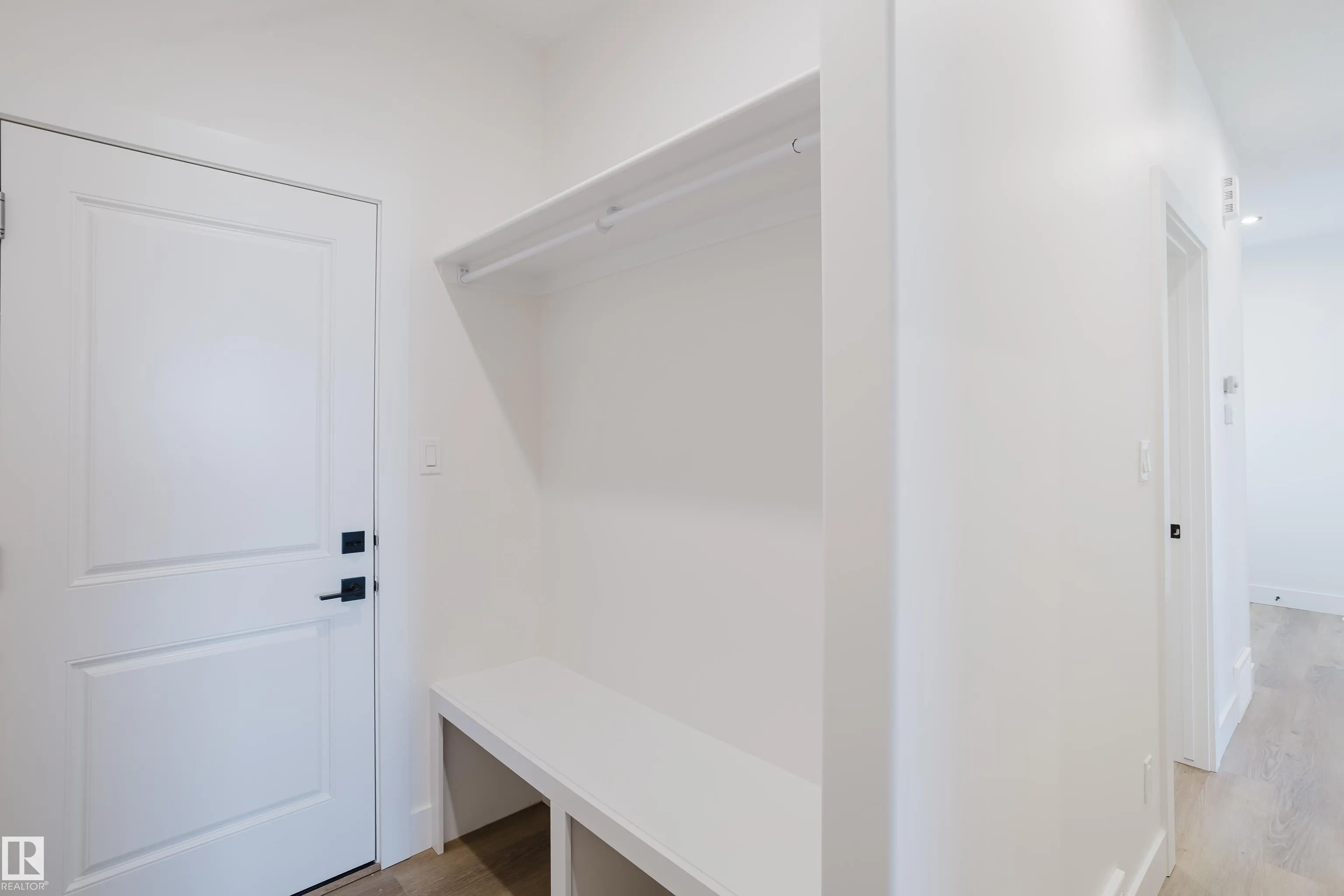 325 Bluff Cove