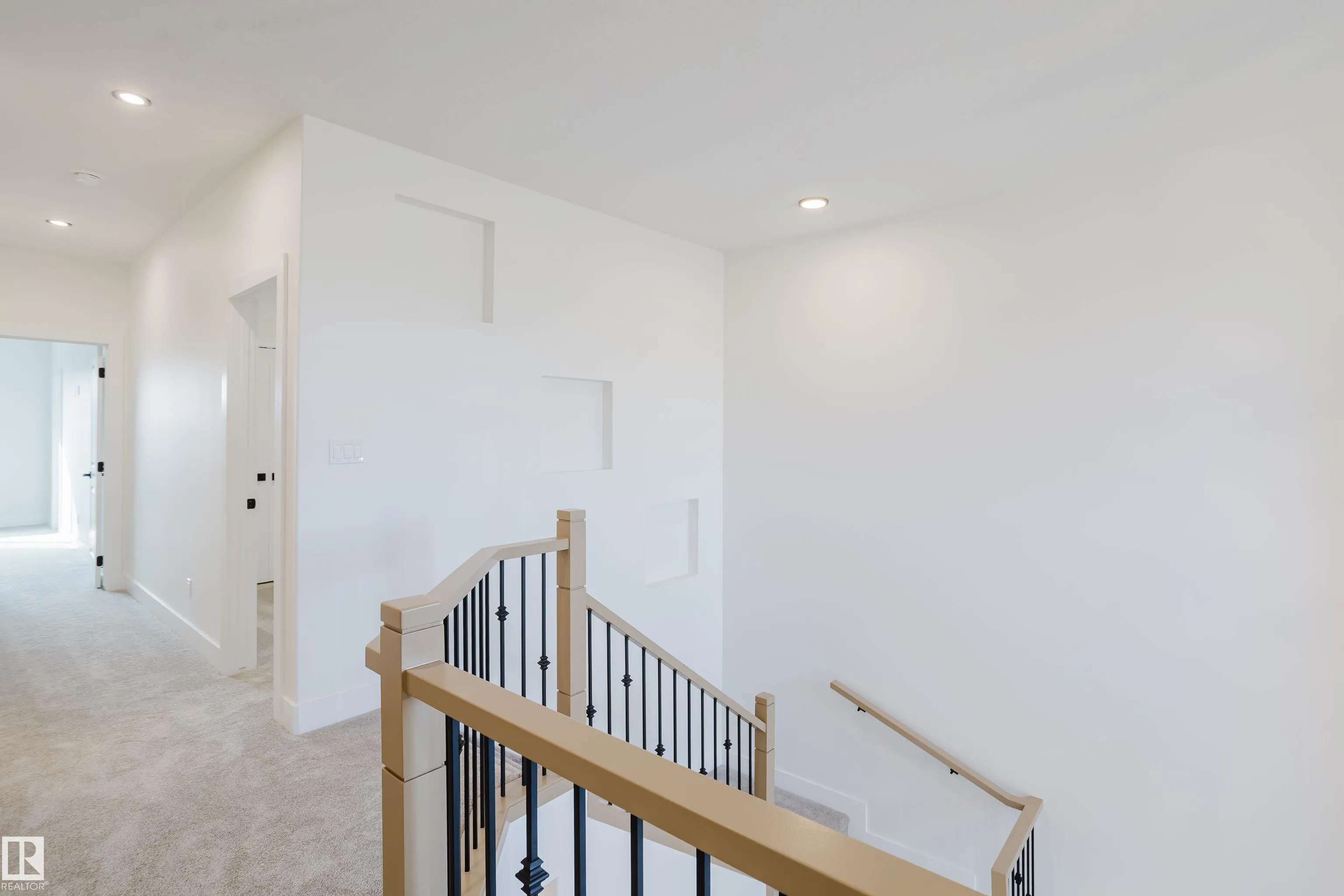325 Bluff Cove