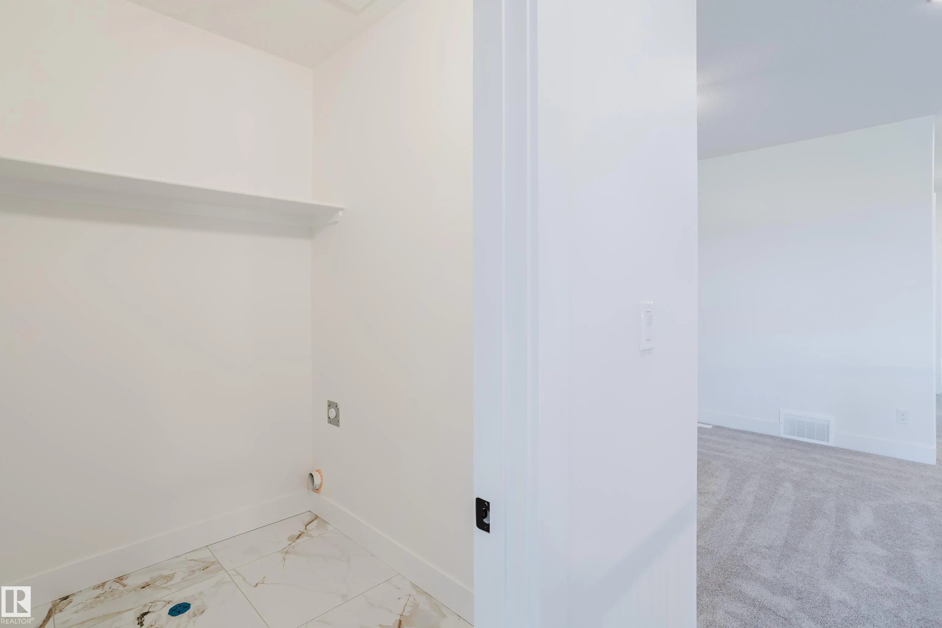 325 Bluff Cove