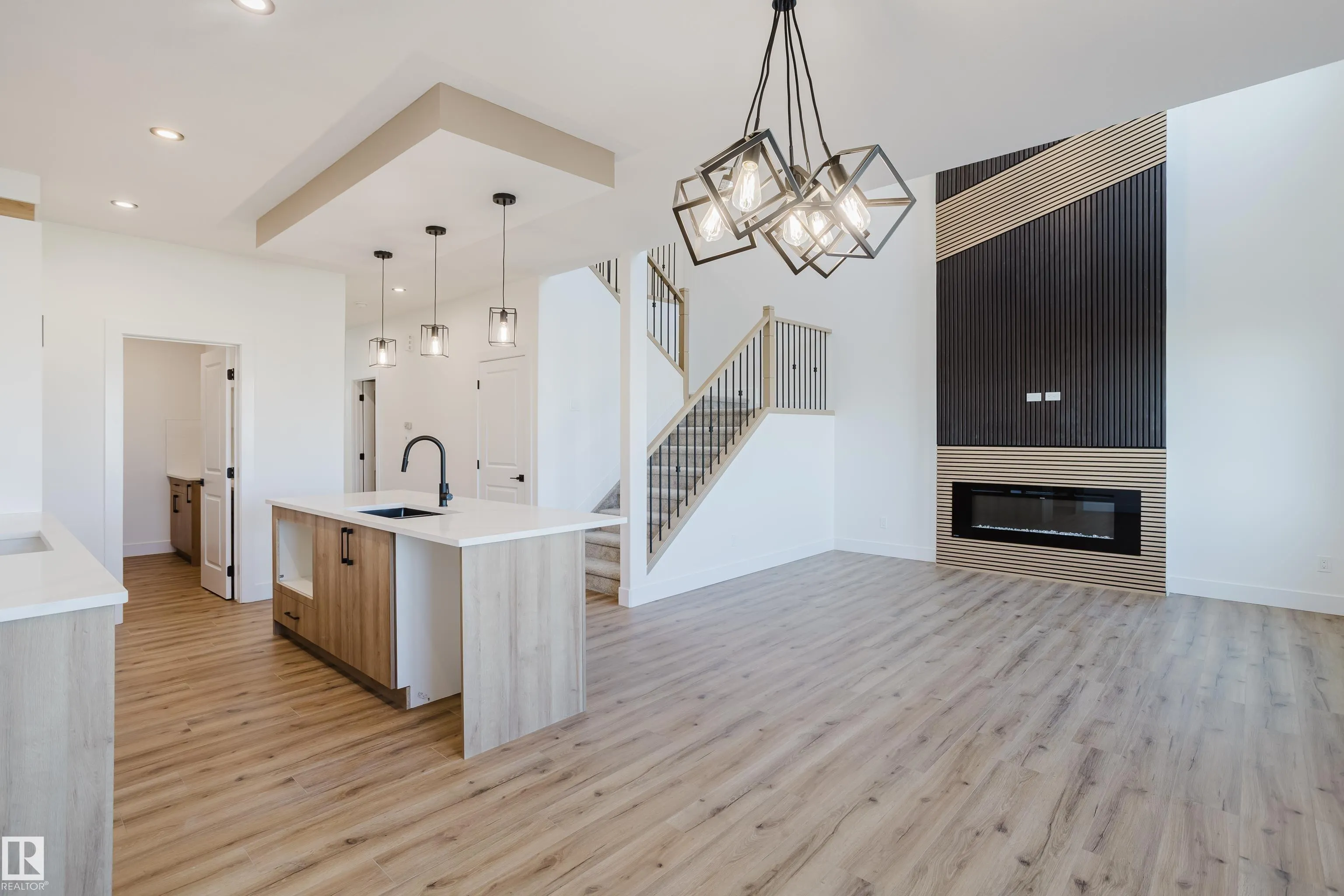331 Bluff Cove