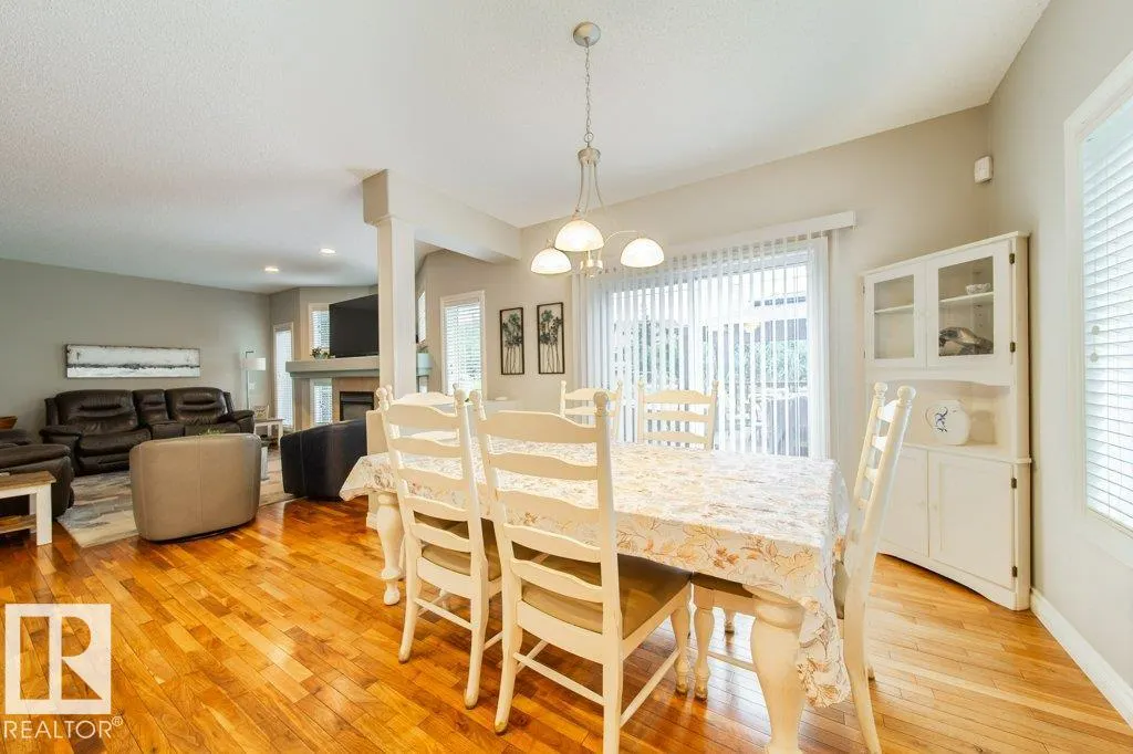 97 CARLYLE Crescent