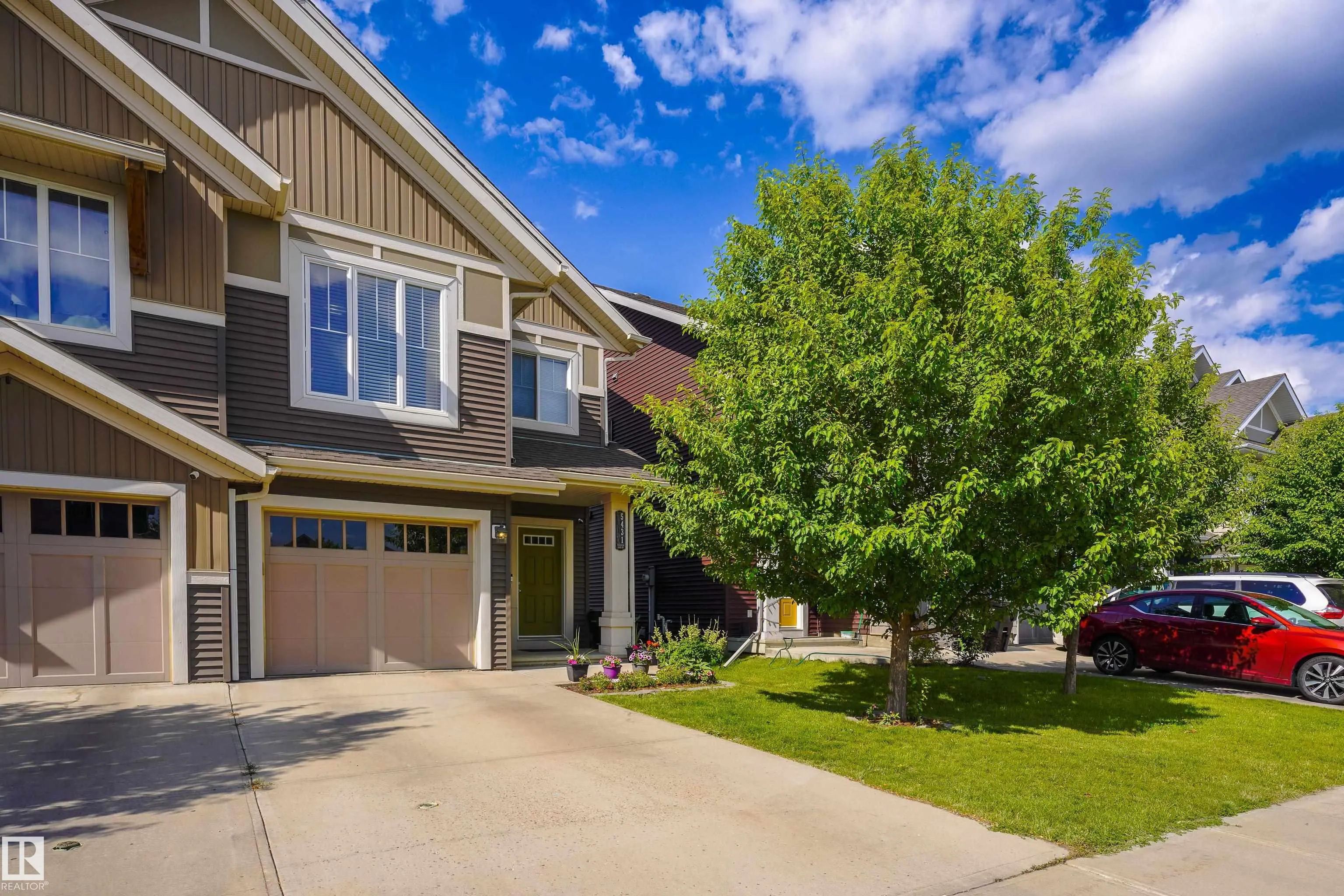 5431 CRABAPPLE Loop
