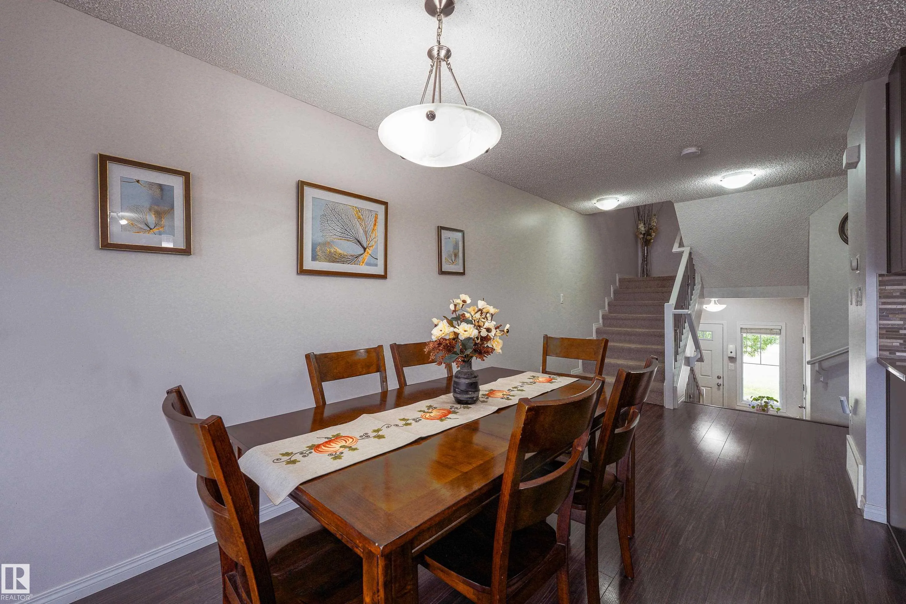5431 CRABAPPLE Loop
