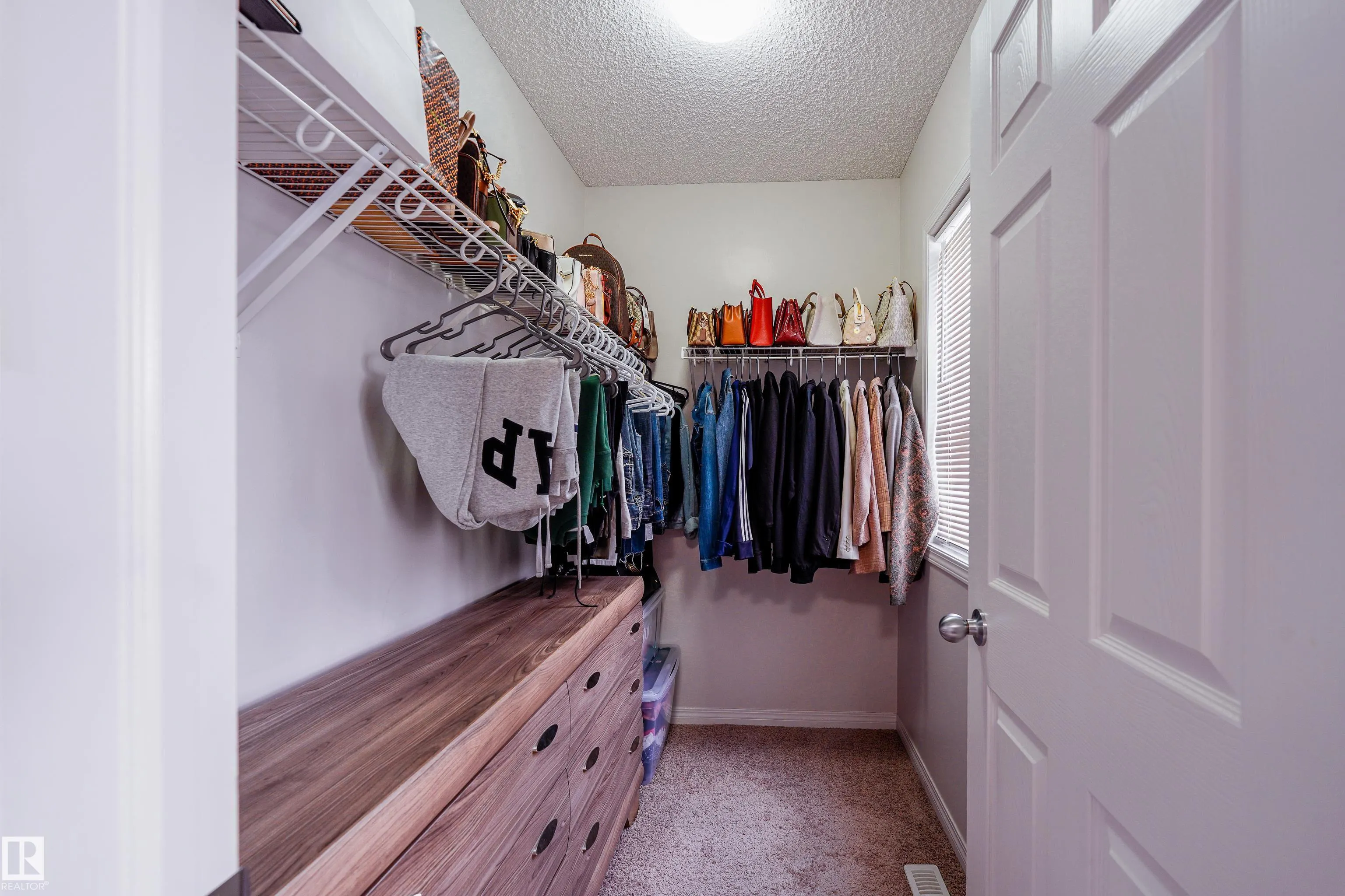 5431 CRABAPPLE Loop