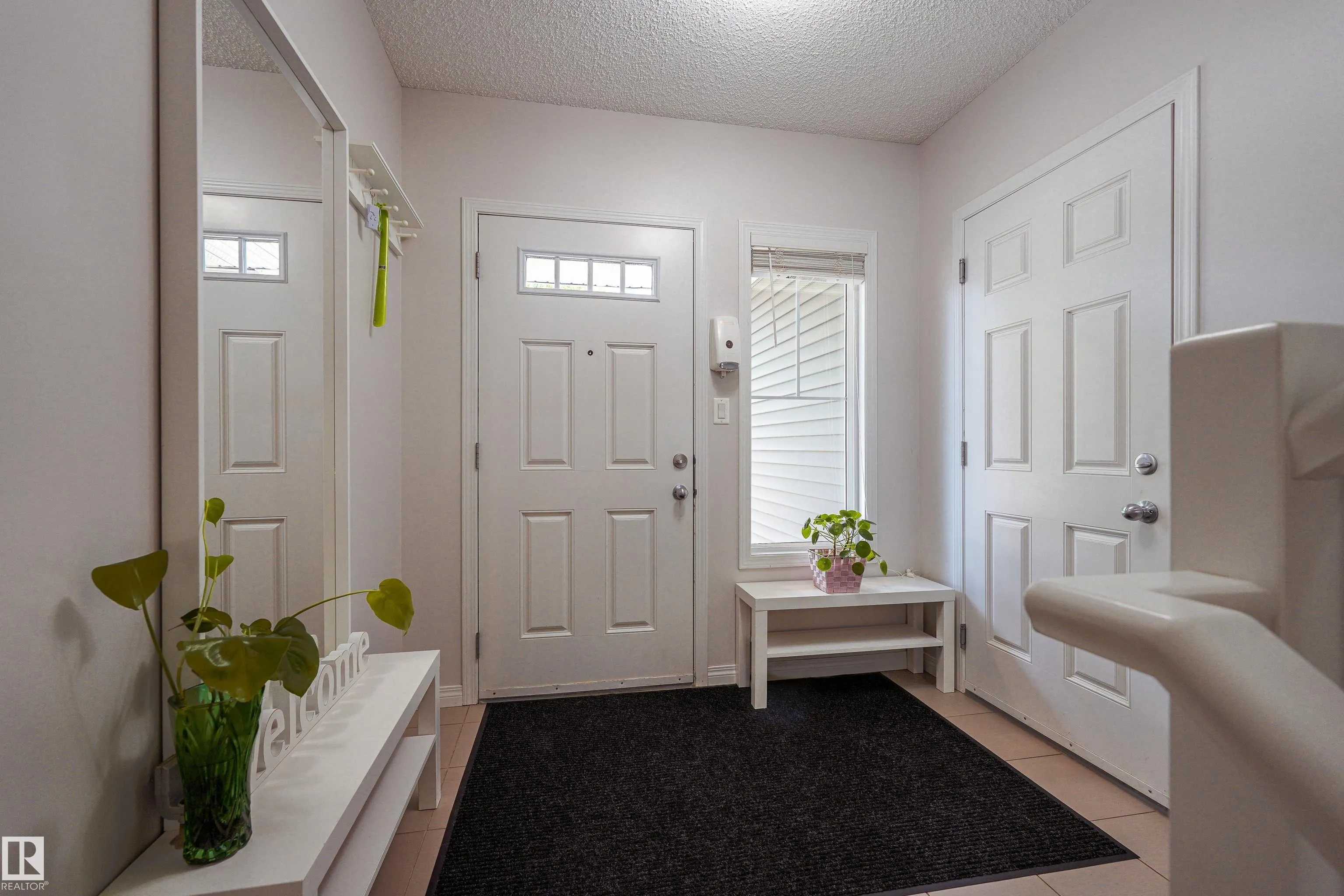 5431 CRABAPPLE Loop
