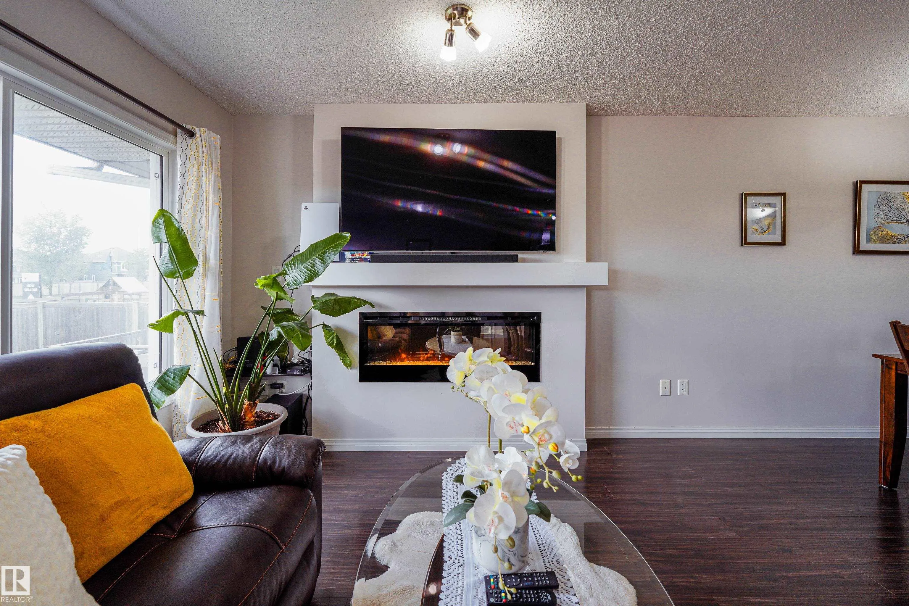 5431 CRABAPPLE Loop