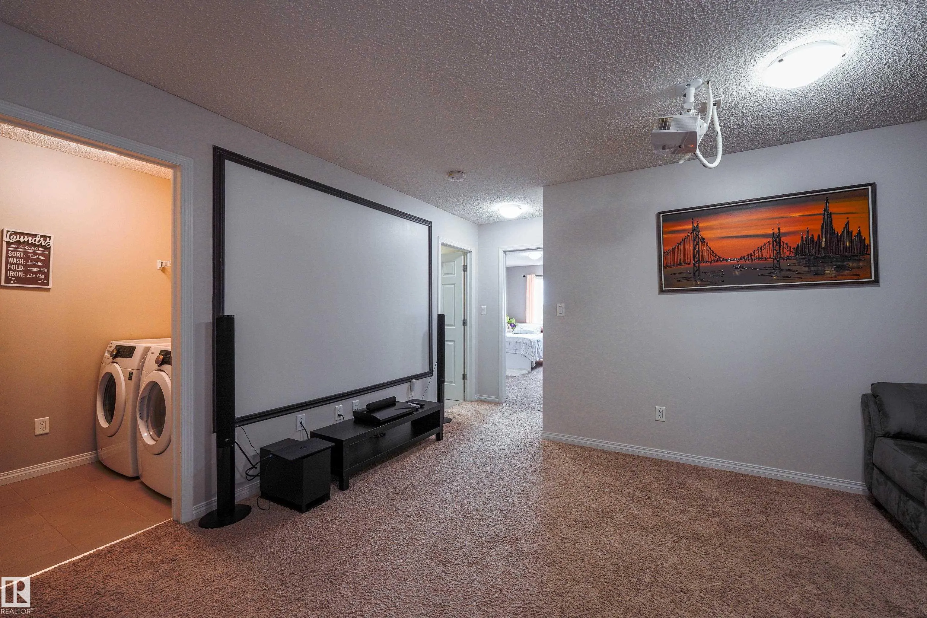 5431 CRABAPPLE Loop